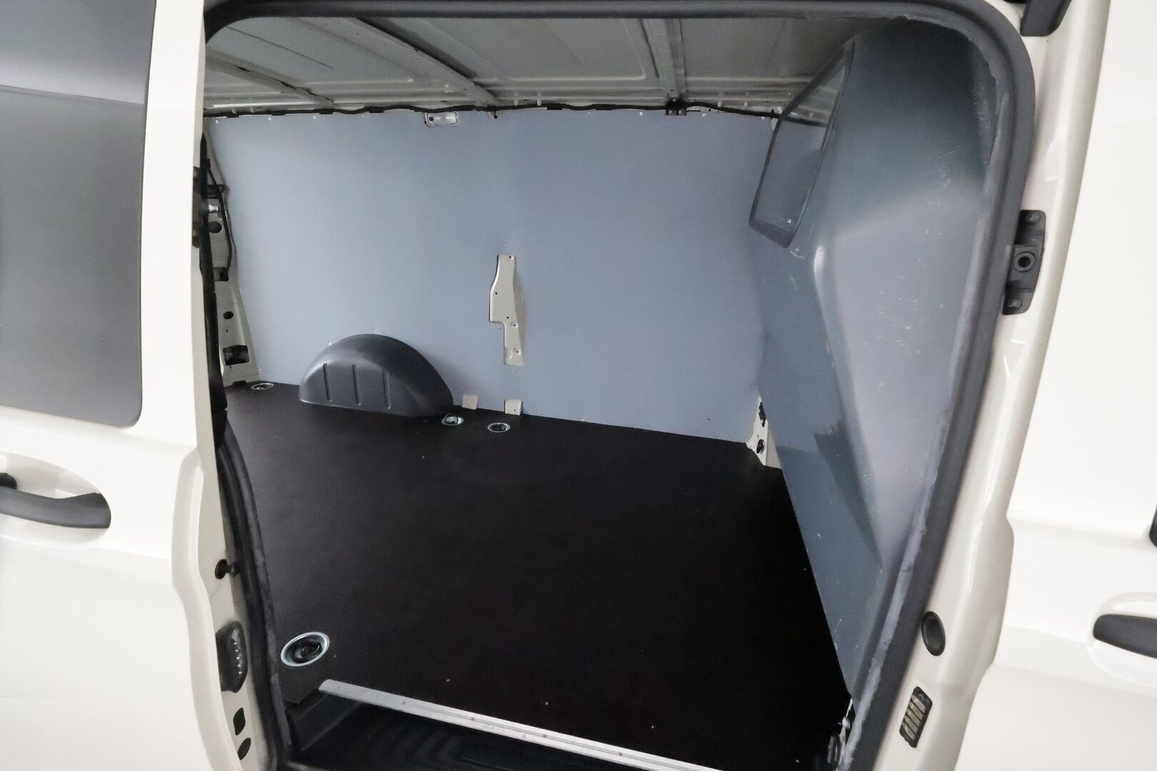 Mercedes-Benz Vito 2020 116CDI RWD-3,2/34K pitkä A3 A **Webasto / P.Kamera / Vakkari / Ilmastointi / Kaistavahti / Katveavustin** - 3,99 % KORKOTARJOUS TÄHÄN AUTOON - 1-om Suomi-auto / Kahdet Renkaat