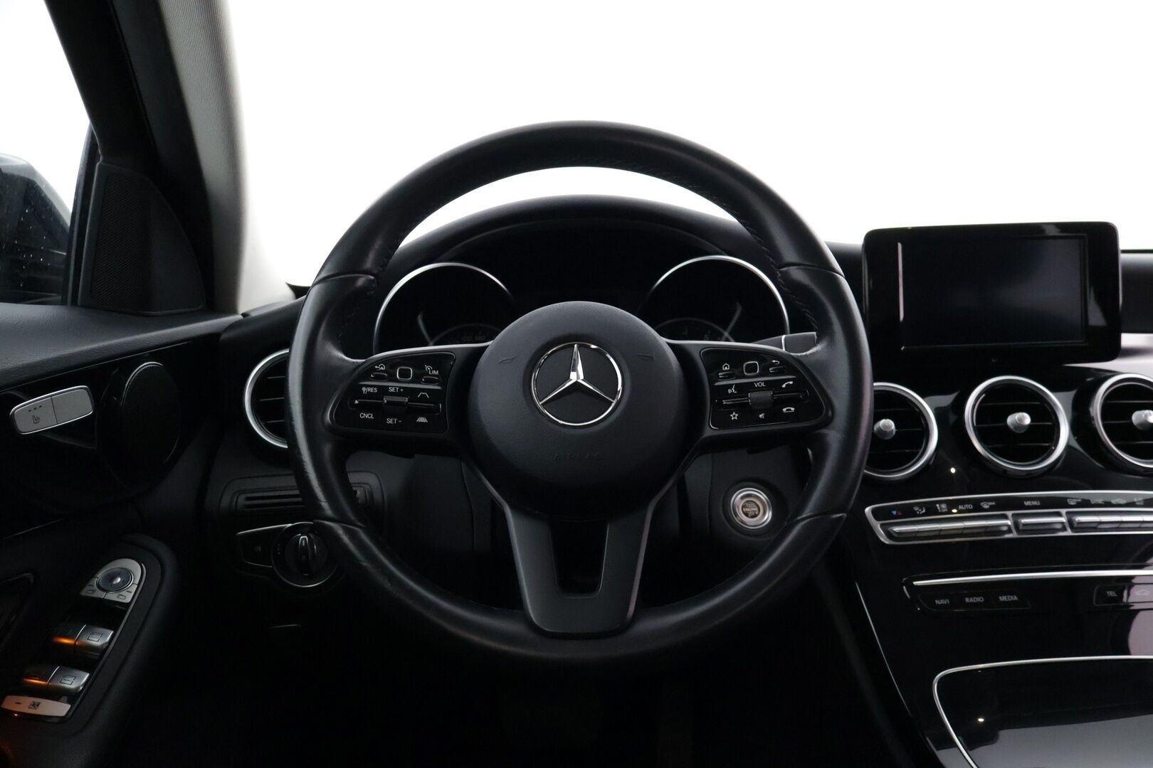 Mercedes-Benz C 2020 200 4MATIC A Business *2-Om Suomiauto / DTR+ / Multibeam LED / Carplay / P.Kamera / Sporttipenkit* - Lähes uudet kesärenkaat / Hyvä huoltohistoria - HULLU BLACKWEEK KORKOTARJOUS 2,49%