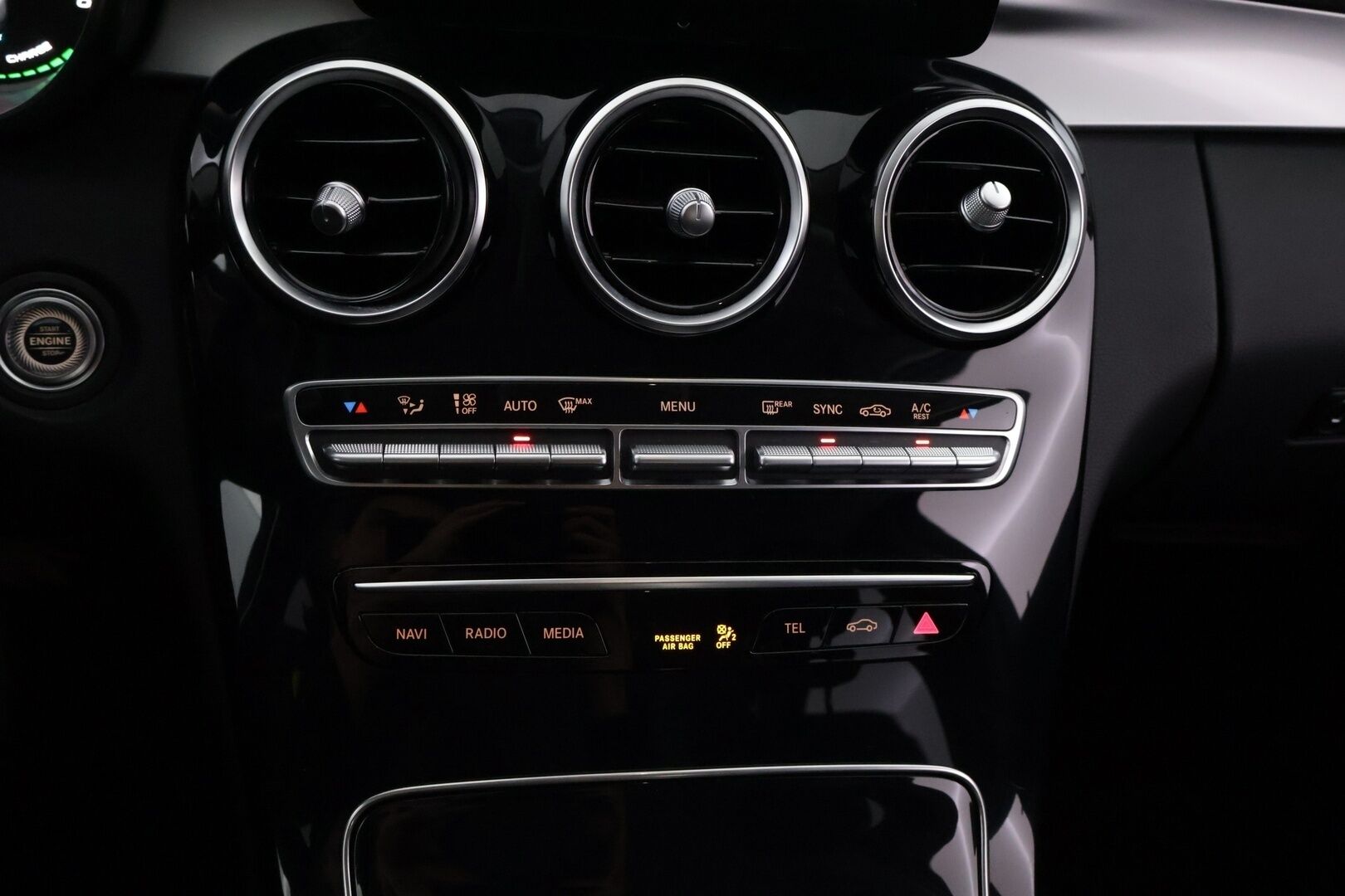 Mercedes-Benz C 2020 200 4MATIC A Business *2-Om Suomiauto / DTR+ / Multibeam LED / Carplay / P.Kamera / Sporttipenkit* - Lähes uudet kesärenkaat / Hyvä huoltohistoria - HULLU BLACKWEEK KORKOTARJOUS 2,49%