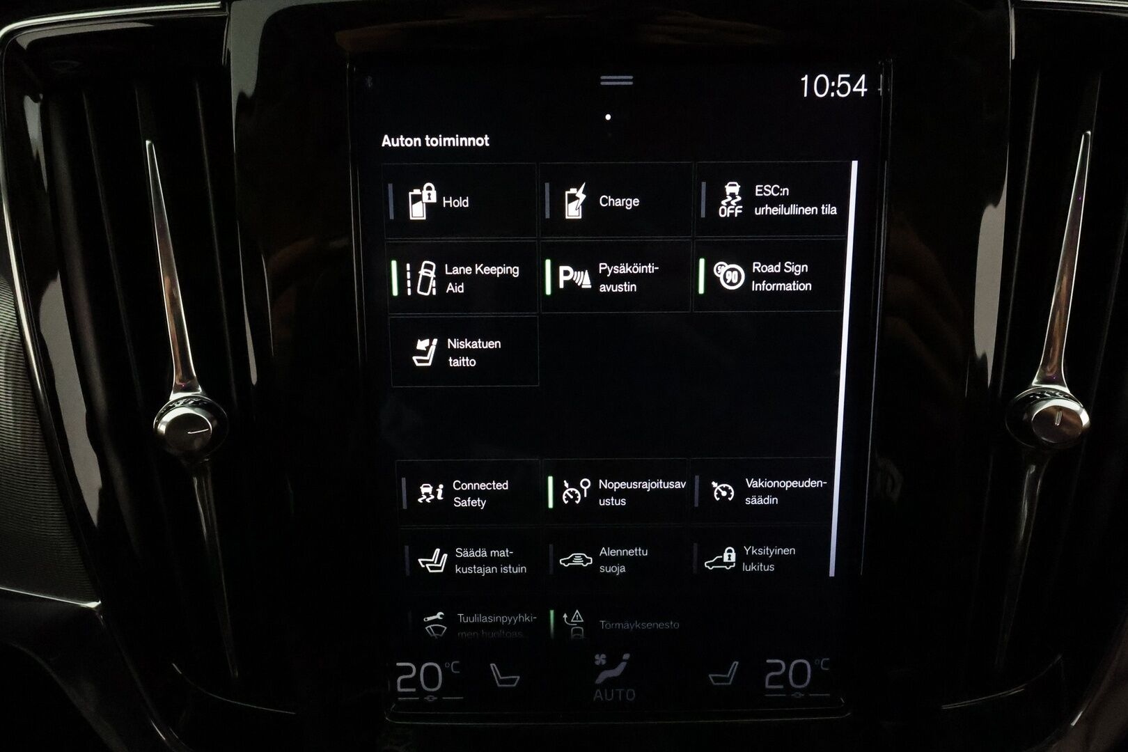 Volvo V90 2019 T8 AWD Inscription aut **Webasto / Adapt.Vakkari / LED-valot / P.Tutkat / Ilmastoidut&Hierovat Sporttinahat Muistilla** - 3,99 % KORKOTARJOUS TÄHÄN AUTOON - 2x Latauskaapelit / Kahdet Renkaat