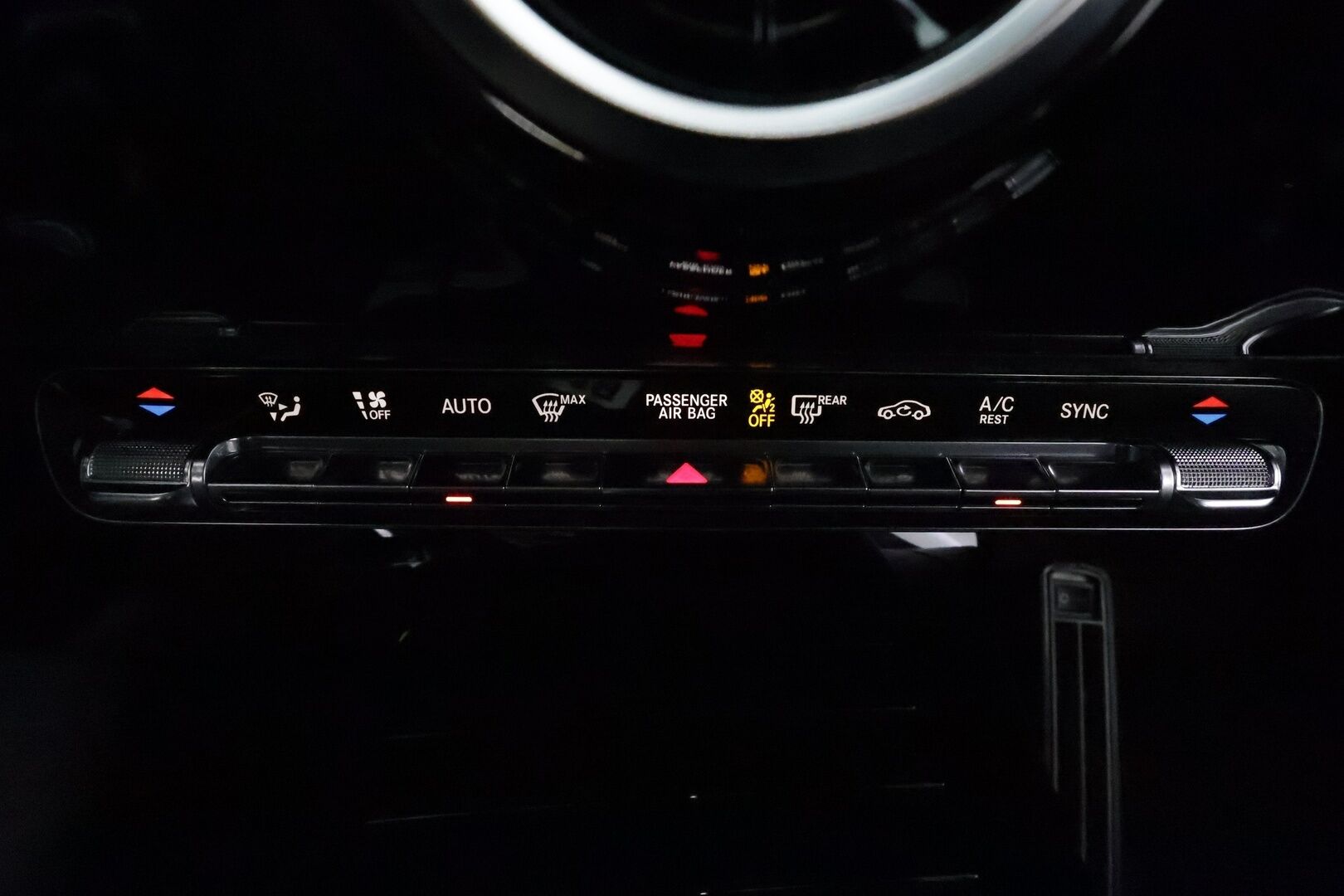 Mercedes-Benz A 2020 220 4MATIC A sedan Business AMG **LED / Sportpenkit / P.kamera / Koukku / Kaistavahti / Sisätilanlämmitin** - Suomi-auto / Kahdet Renkaat