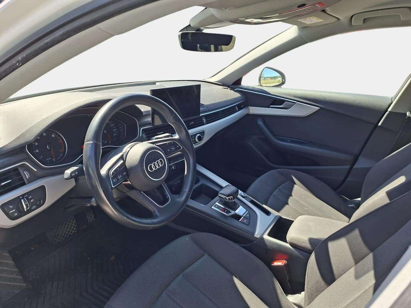 Audi A4 2019 Avant Business 35 TFSI 110 kW MHEV S tronic - | TULOSSA! | P. Tutkat | Vakionopeudensäädin | Pre sense | Vetokoukku | Kahdet renkaat | 