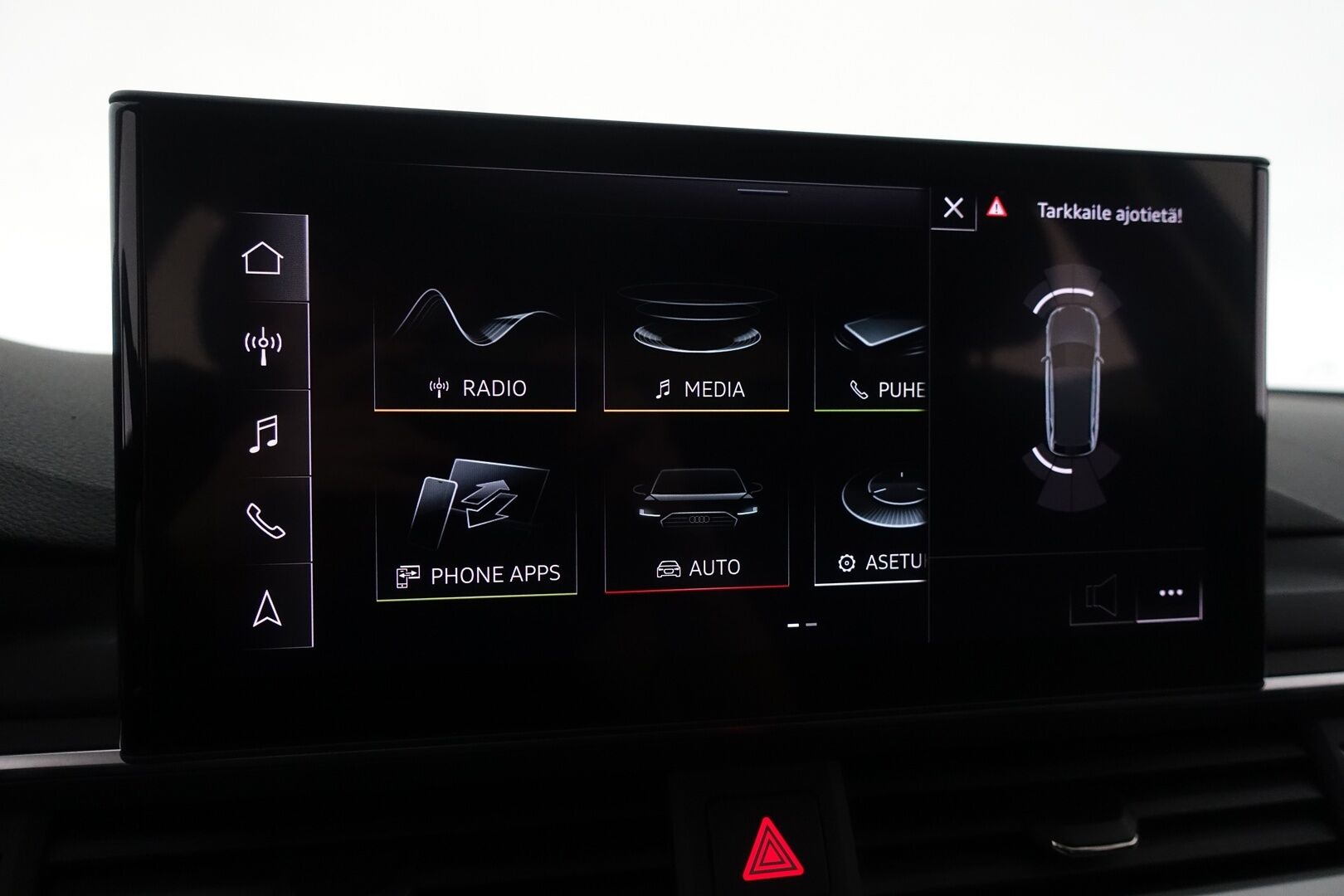 Audi A4 2019 Avant Business 35 TFSI 110 kW MHEV S tronic - | P. Tutkat | Vakionopeudensäädin | Pre-sense | Vetokoukku | Kahdet renkaat | CarPlay & AndroidAuto |