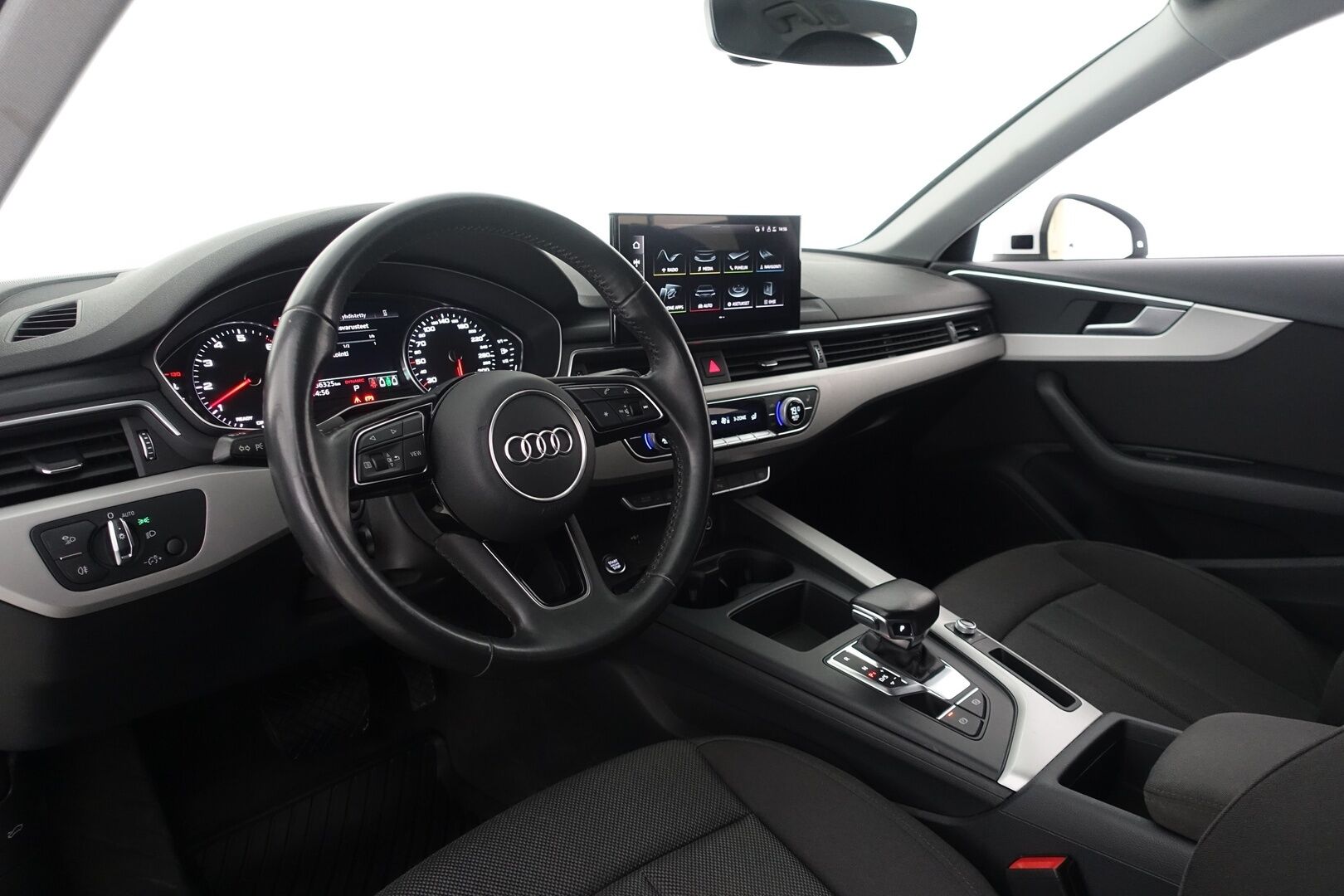 Audi A4 2019 Avant Business 35 TFSI 110 kW MHEV S tronic - | P. Tutkat | Vakionopeudensäädin | Pre-sense | Vetokoukku | Kahdet renkaat | CarPlay & AndroidAuto |