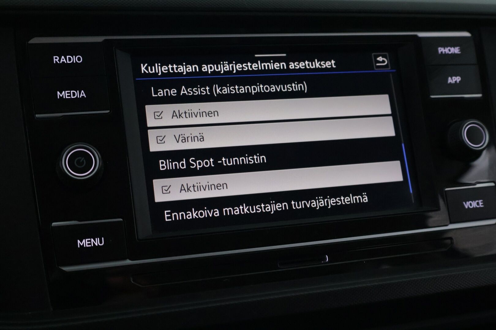 Volkswagen T-Cross 2020 1,0 TSI 85 kW (115 hv) DSG-automaatti - ACC | BLIS | Lohko | Kaistavahti | Suomi-auto | 2x Renkaat | Juuri huollettu!