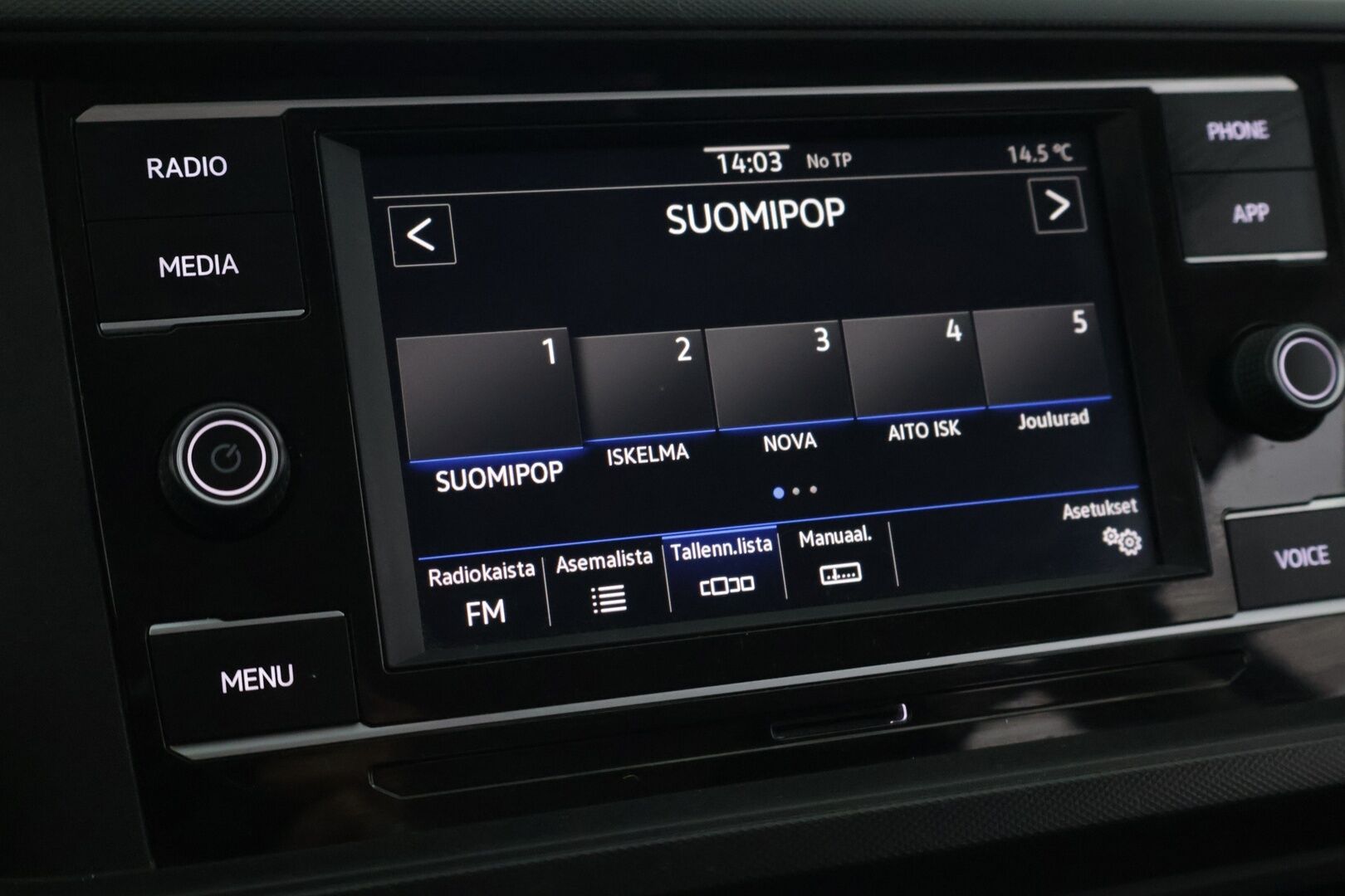 Volkswagen T-Cross 2020 1,0 TSI 85 kW (115 hv) DSG-automaatti - ACC | BLIS | Lohko | Kaistavahti | Suomi-auto | 2x Renkaat | Juuri huollettu!