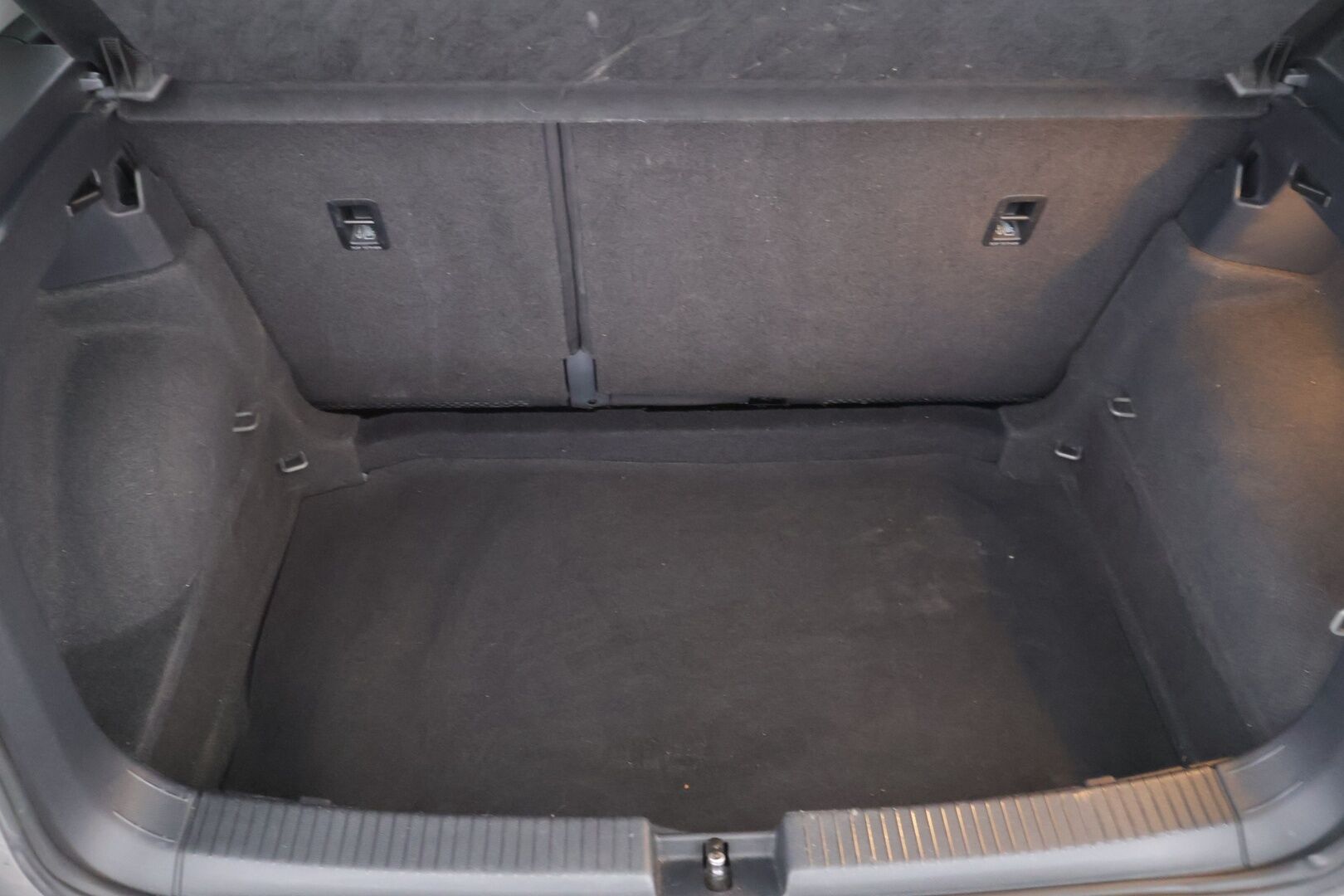 Volkswagen T-Cross 2020 1,0 TSI 85 kW (115 hv) DSG-automaatti - ACC | BLIS | Lohko | Kaistavahti | Suomi-auto | 2x Renkaat | Juuri huollettu!