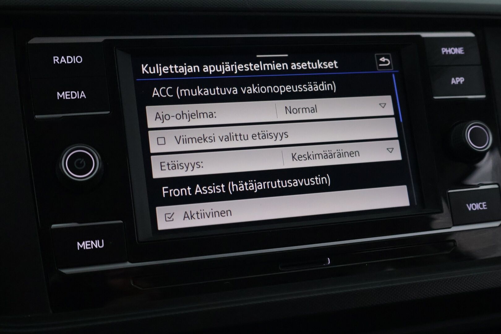Volkswagen T-Cross 2020 1,0 TSI 85 kW (115 hv) DSG-automaatti - ACC | BLIS | Lohko | Kaistavahti | Suomi-auto | 2x Renkaat | Juuri huollettu!
