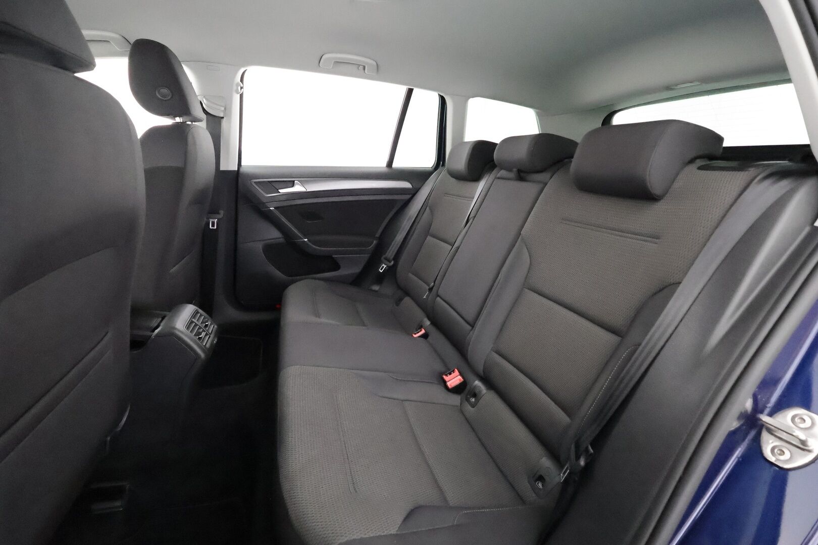 Volkswagen Golf 2020 Variant Comfortline Limited 1,5 TSI EVO 110 kW (150 hv) DSG-automaatti - | Webasto | Koukku | ACC | LED | P.Kamera | Keyless | Apple&Android | Kahdet renkaat | 