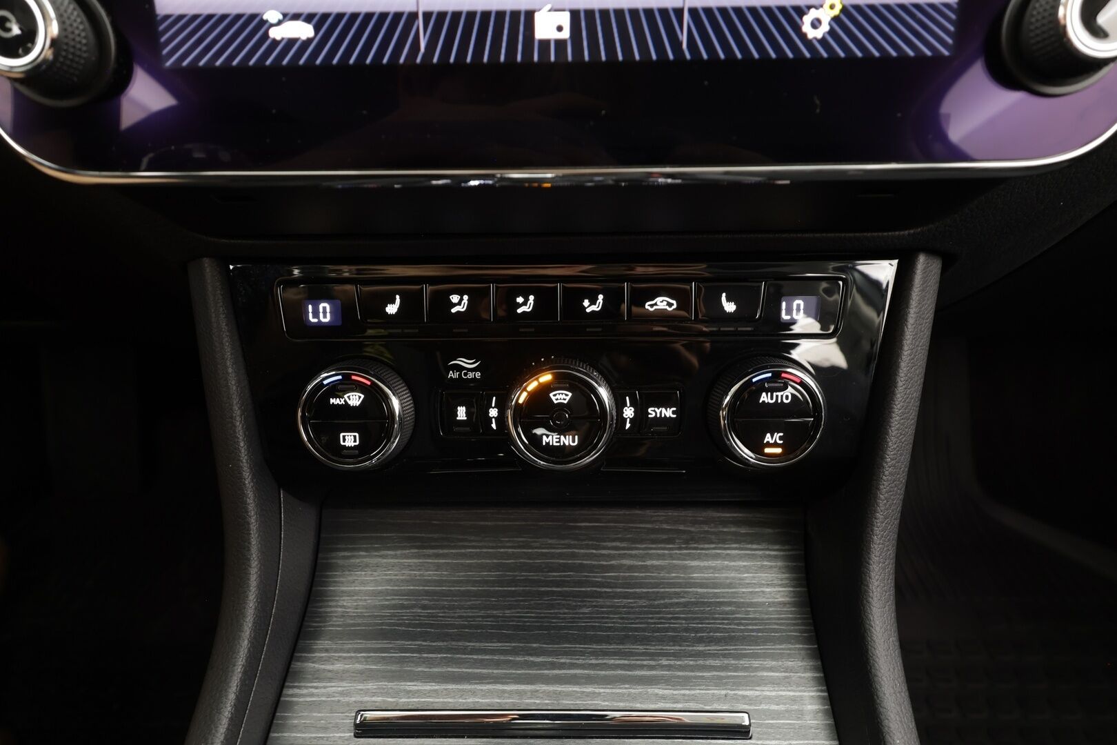 Skoda Superb 2020 Combi 1,5 TSI ACT Style DSG Autom. - | ACC | Webasto | Canton | Matrix-LED | P.Kamera | Muistipenkki | Ratinlämmitys | Puolinahat | Suomi-auto | Kahdet Renkaat | Merkkihuollettu |