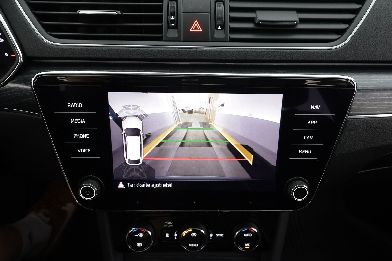 Skoda Superb 2020 Combi 1,5 TSI ACT Style DSG Autom. - | ACC | Webasto | Canton | Matrix-LED | P.Kamera | Muistipenkki | Ratinlämmitys | Puolinahat | Suomi-auto | Kahdet Renkaat | Merkkihuollettu |