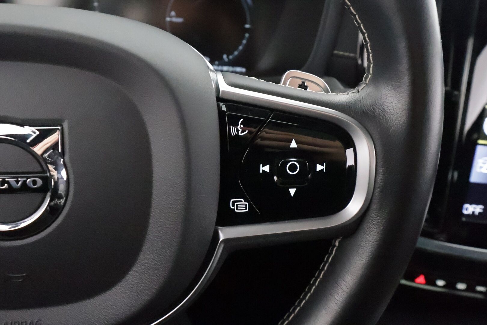 Volvo V60 2020 T8 TwE AWD R-Design Polestar Engineered - | ACC | Webasto | Harman/Kardon | 360° | HUD | Panorama | Öhlins | Muistipenkki | Keyless | BLIS | Pilot Assist | Merkkihuollot | 2x renkaat aluin | 