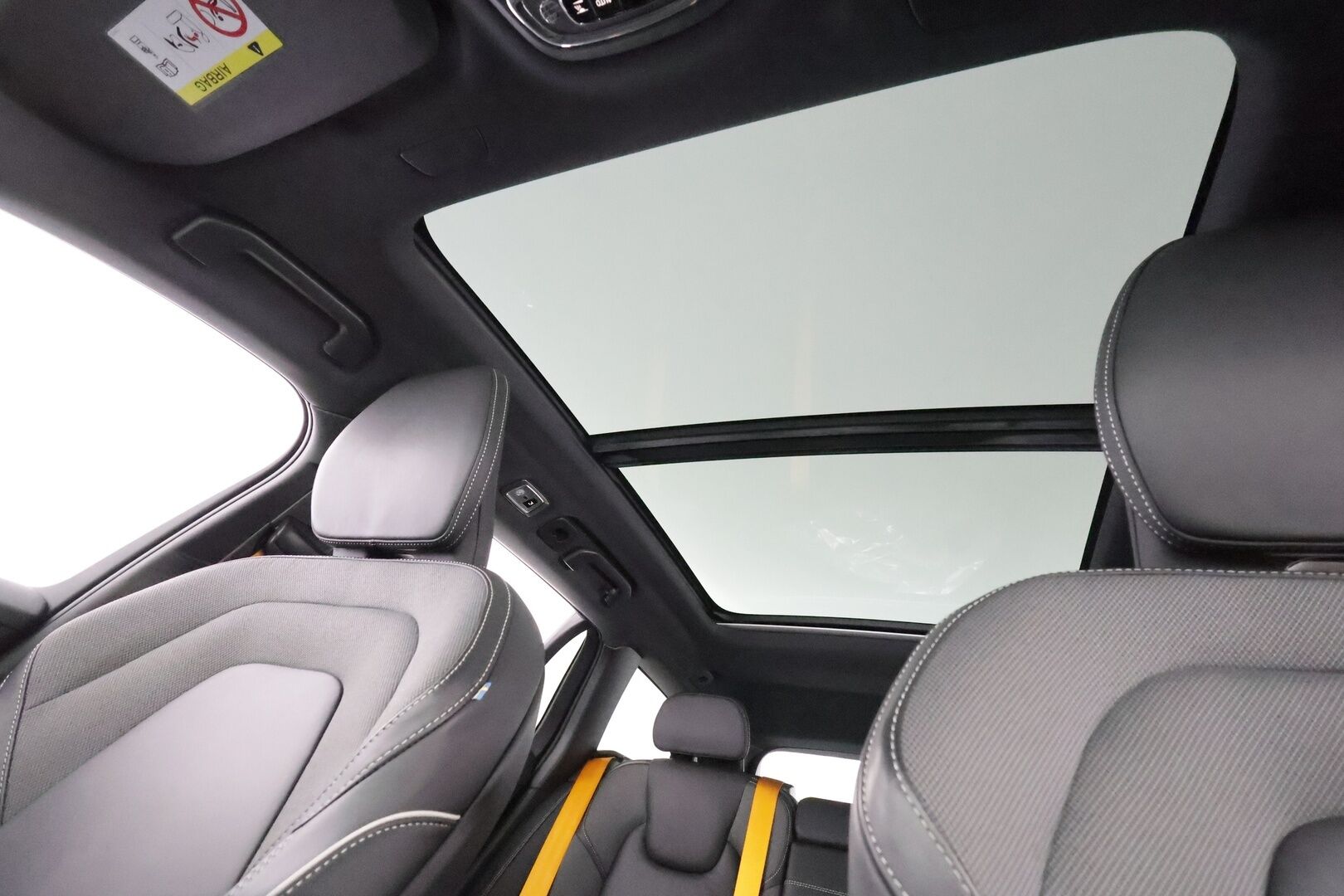 Volvo V60 2020 T8 TwE AWD R-Design Polestar Engineered - | ACC | Webasto | Harman/Kardon | 360° | HUD | Panorama | Öhlins | Muistipenkki | Keyless | BLIS | Pilot Assist | Merkkihuollot | 2x renkaat aluin | 