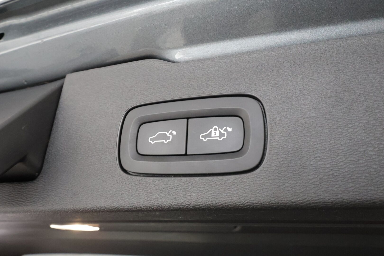 Volvo V60 2020 T8 TwE AWD R-Design Polestar Engineered - | ACC | Webasto | Harman/Kardon | 360° | HUD | Panorama | Öhlins | Muistipenkki | Keyless | BLIS | Pilot Assist | Merkkihuollot | 2x renkaat aluin | 