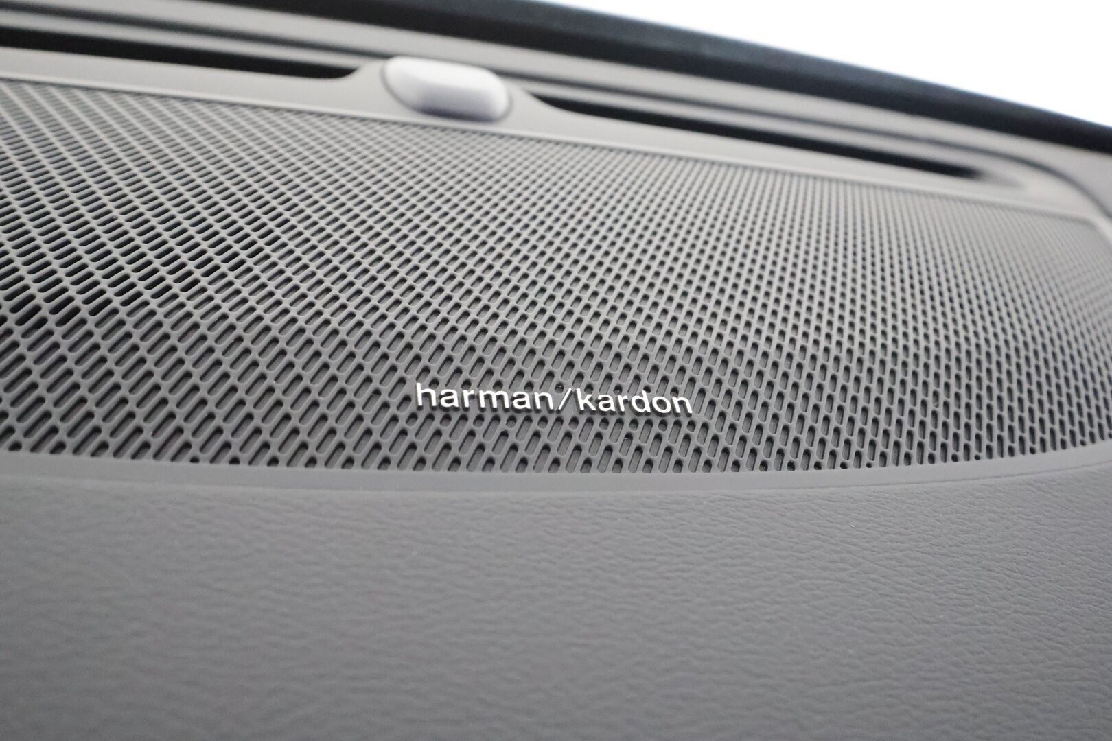 Volvo V60 2020 T8 TwE AWD R-Design Polestar Engineered - | ACC | Webasto | Harman/Kardon | 360° | HUD | Panorama | Öhlins | Muistipenkki | Keyless | BLIS | Pilot Assist | Merkkihuollot | 2x renkaat aluin | 