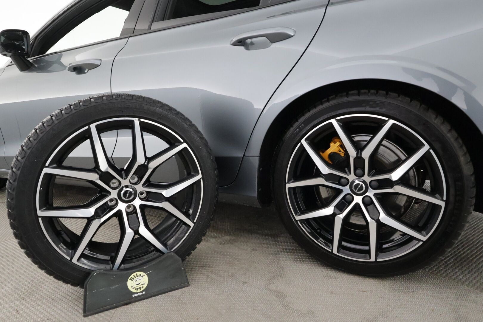 Volvo V60 2020 T8 TwE AWD R-Design Polestar Engineered - | ACC | Webasto | Harman/Kardon | 360° | HUD | Panorama | Öhlins | Muistipenkki | Keyless | BLIS | Pilot Assist | Merkkihuollot | 2x renkaat aluin | 