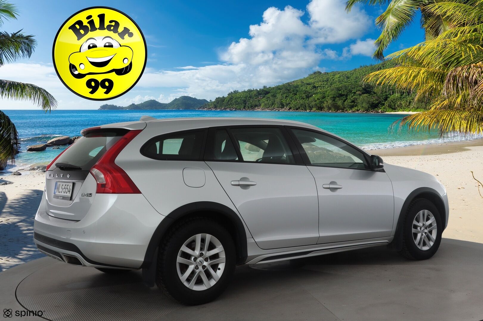 Volvo V60 Cross Country 2018 D4 AWD Business  Classic * ACC / Webasto / Aktiiv.Xenon / P.tutkat / Digimittaristo / Puolinahat / Navi * - Kahdet renkaat aluvanteilla