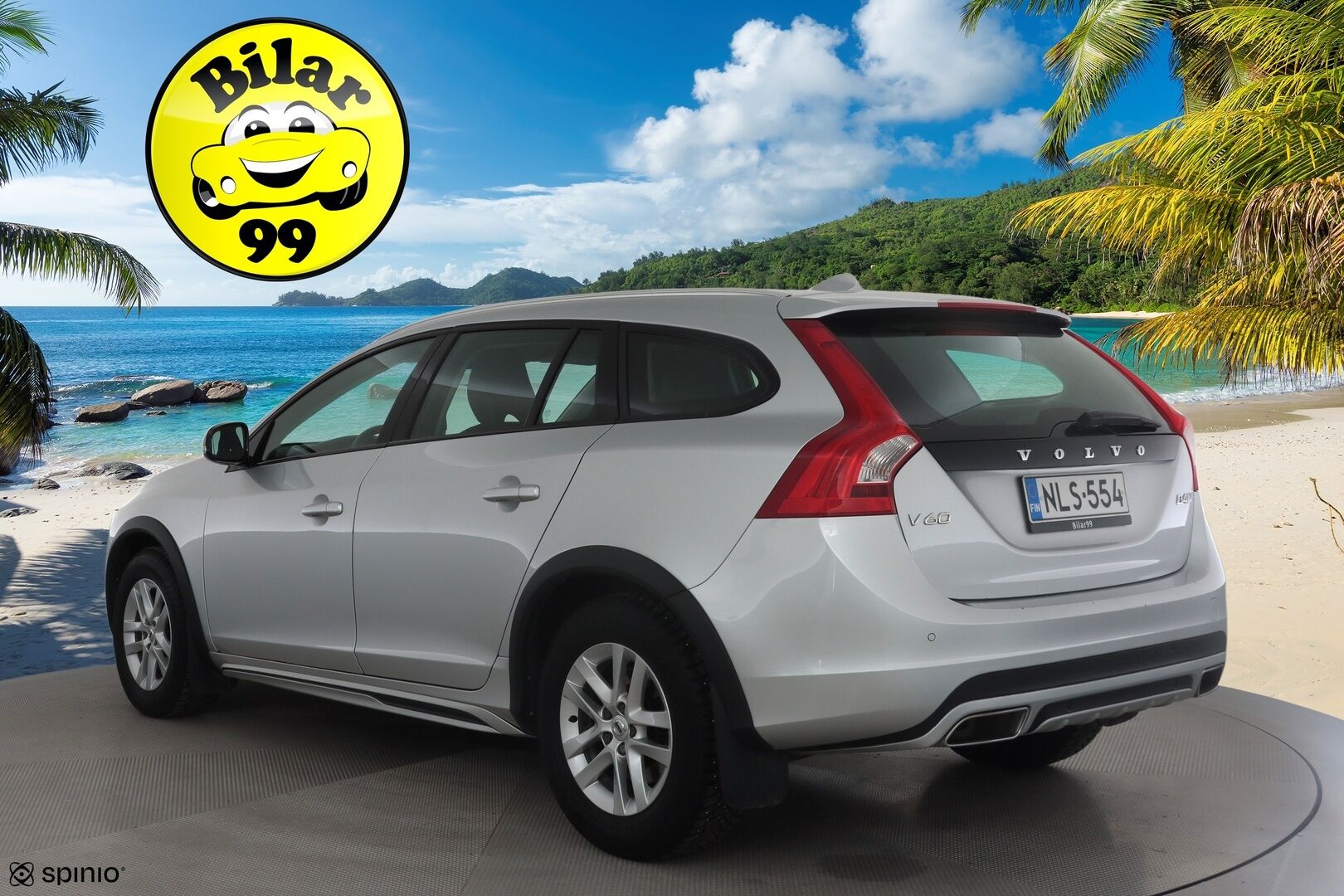 Volvo V60 Cross Country 2018 D4 AWD Business  Classic * ACC / Webasto / Aktiiv.Xenon / P.tutkat / Digimittaristo / Puolinahat / Navi * - Kahdet renkaat aluvanteilla