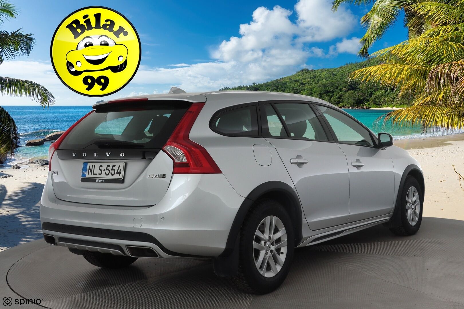 Volvo V60 Cross Country 2018 D4 AWD Business  Classic * ACC / Webasto / Aktiiv.Xenon / P.tutkat / Digimittaristo / Puolinahat / Navi * - Kahdet renkaat aluvanteilla