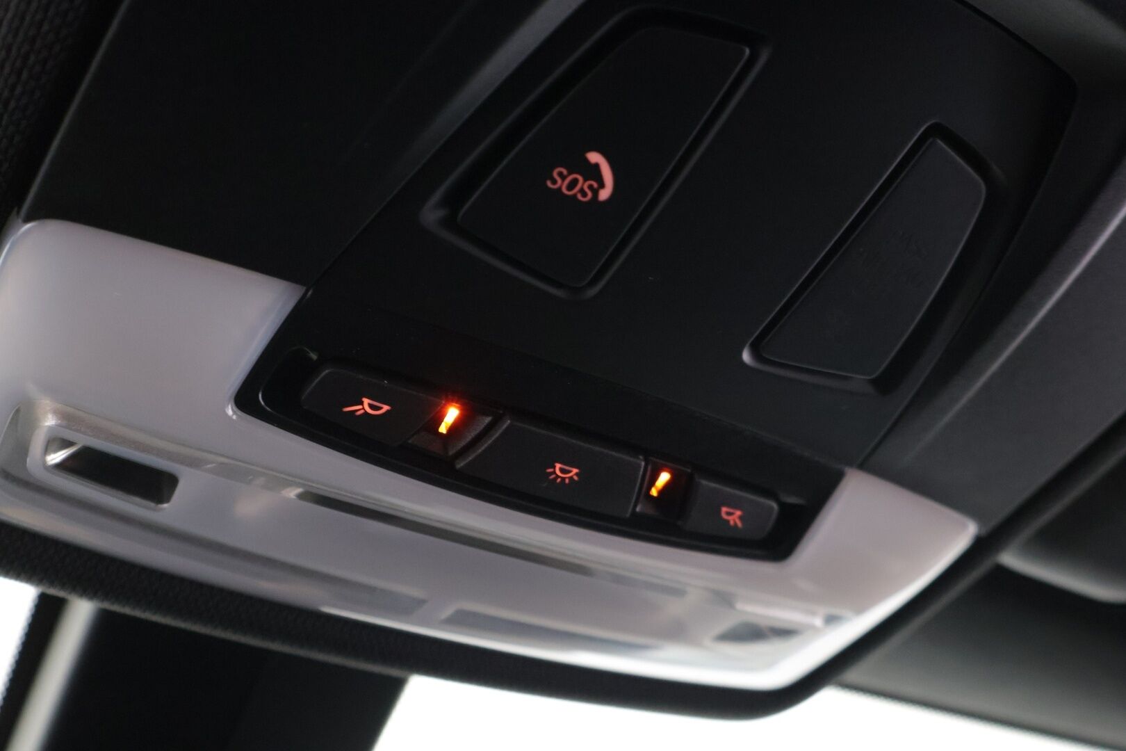 BMW 118 2019 F20 Hatchback 118i A Automatic Edition M Sport / Lohko+sisäpuhallin / Sporttinahat / Tutkat / Vakkari / Navi / LED-valot - Kaksilla aluvanteilla! / Särmä huoltohistoria! - Osta nyt, maksa vasta ensi vuonna