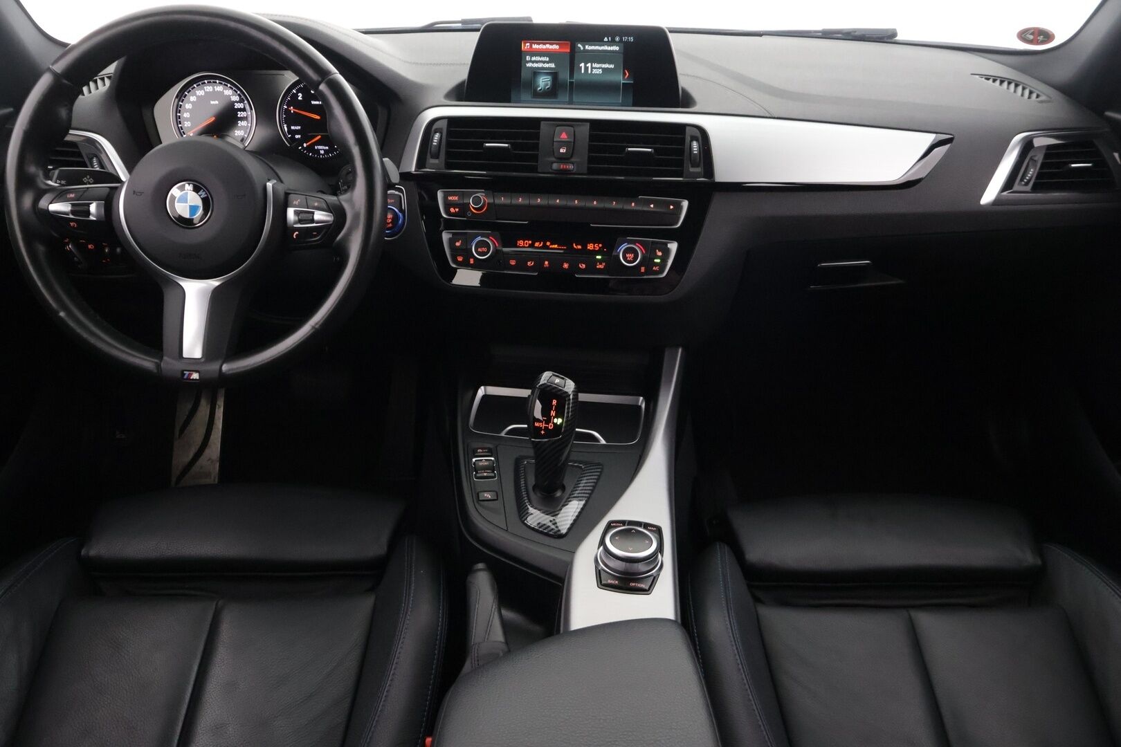 BMW 118 2019 F20 Hatchback 118i A Automatic Edition M Sport / Lohko+sisäpuhallin / Sporttinahat / Tutkat / Vakkari / Navi / LED-valot - Kaksilla aluvanteilla! / Särmä huoltohistoria! - Osta nyt, maksa vasta ensi vuonna