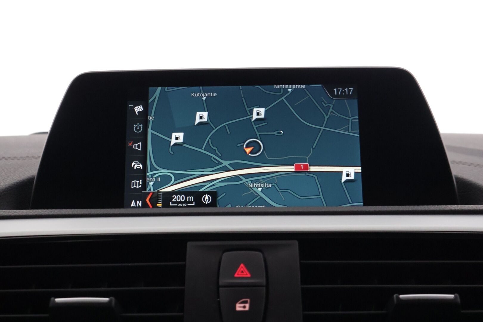 BMW 118 2019 F20 Hatchback 118i A Automatic Edition M Sport / Lohko+sisäpuhallin / Sporttinahat / Tutkat / Vakkari / Navi / LED-valot - Kaksilla aluvanteilla! / Särmä huoltohistoria! - Osta nyt, maksa vasta ensi vuonna