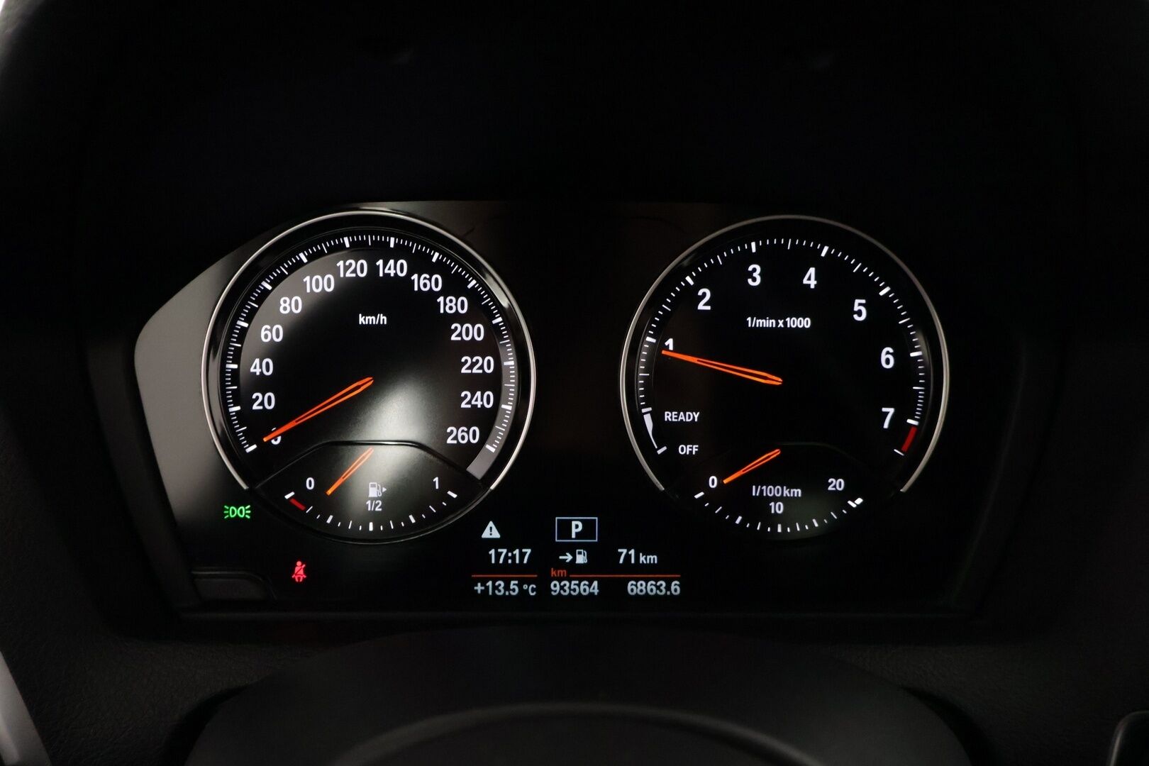 BMW 118 2019 F20 Hatchback 118i A Automatic Edition M Sport / Lohko+sisäpuhallin / Sporttinahat / Tutkat / Vakkari / Navi / LED-valot - Kaksilla aluvanteilla! / Särmä huoltohistoria! - Osta nyt, maksa vasta ensi vuonna