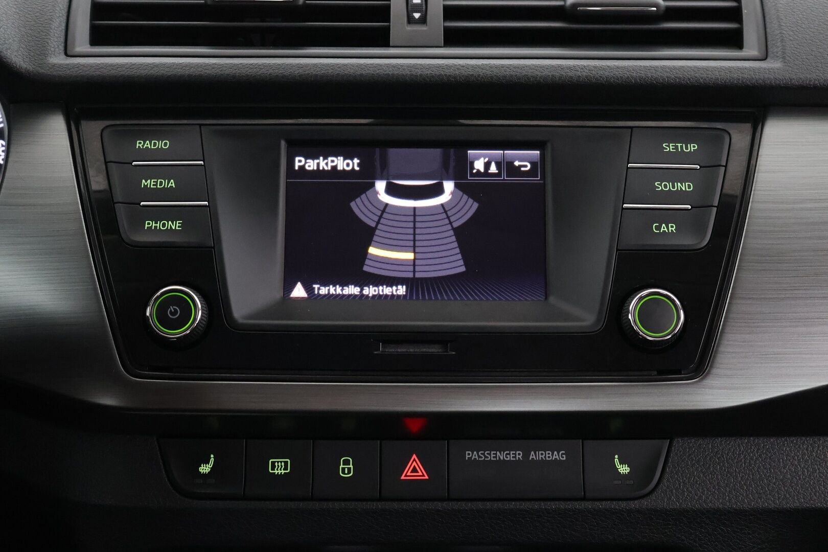 Skoda Fabia 2016 1,2 TSI 85 Elegance - Vakkari | P. Tutkat | Lohko+Sisäpistoke | Bluetooth