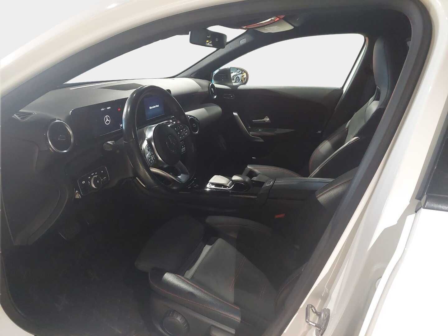 Mercedes-Benz A 2019 180 A Business AMG - *Vakkari | Peruutuskamera | Digimittaristo | Led - High performance | Lohkolämmitin | 2x Renkaat & Vanteet*