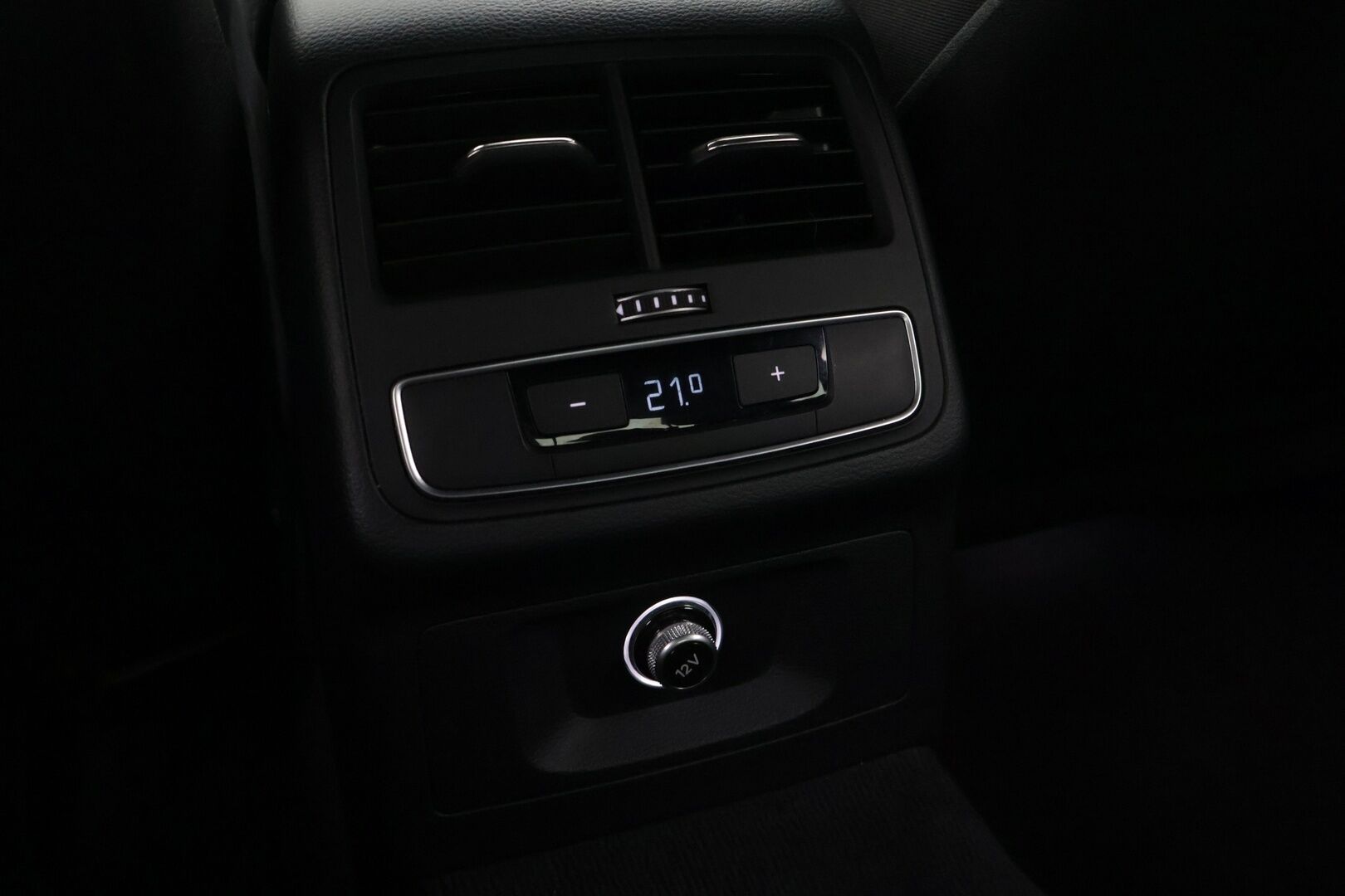 Audi A5 2019 Sportback Business Sport Comfort Edition 35 TFSI 110 kW MHEV S tronic - *Webasto / Sporttipenkit / Musta sisäkatto / Koukku / Tutkat *