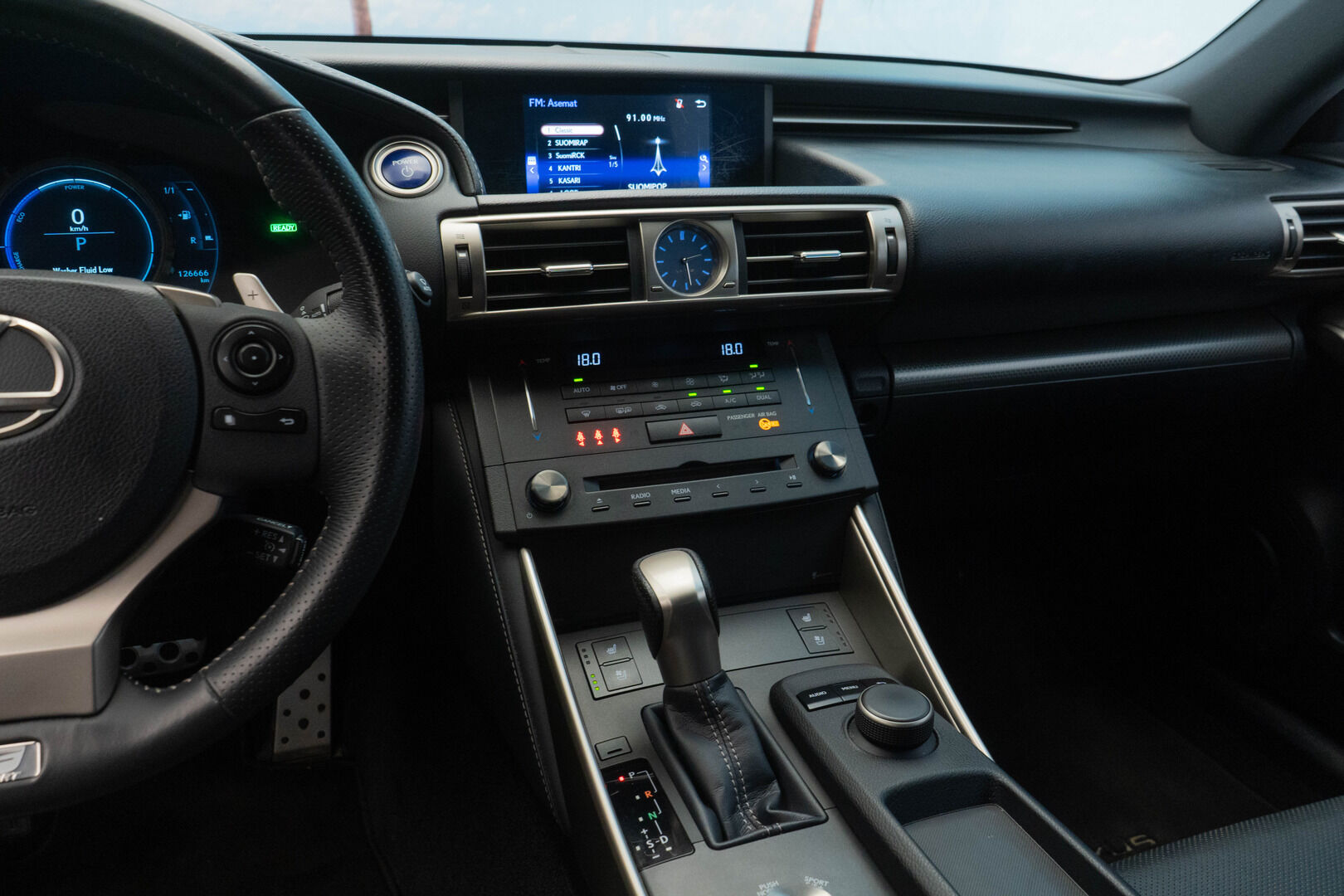 Lexus IS 2015 IS 300h  F-Sport - Nahat | Navi | Vakkari | Kamera 