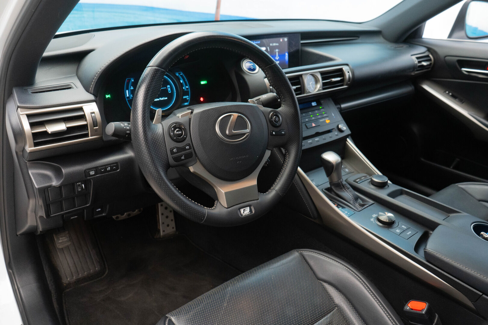 Lexus IS 2015 IS 300h  F-Sport - Nahat | Navi | Vakkari | Kamera 