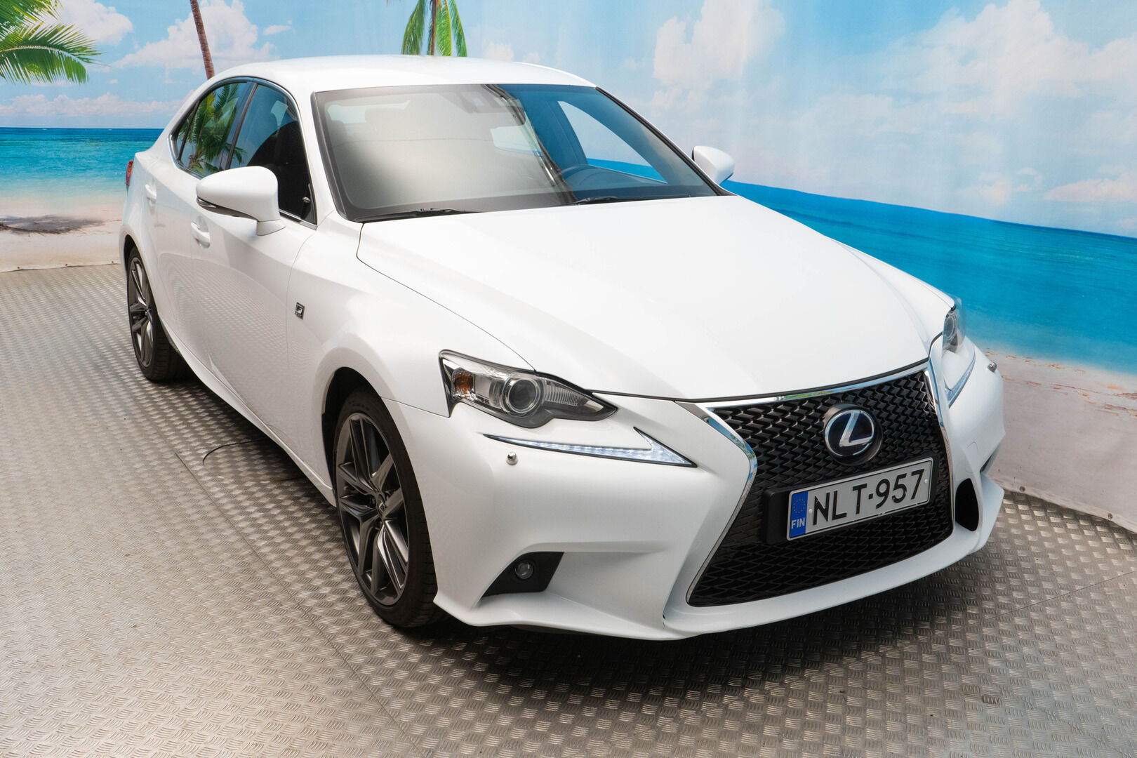 Lexus IS 2015 IS 300h  F-Sport - Nahat | Navi | Vakkari | Kamera 
