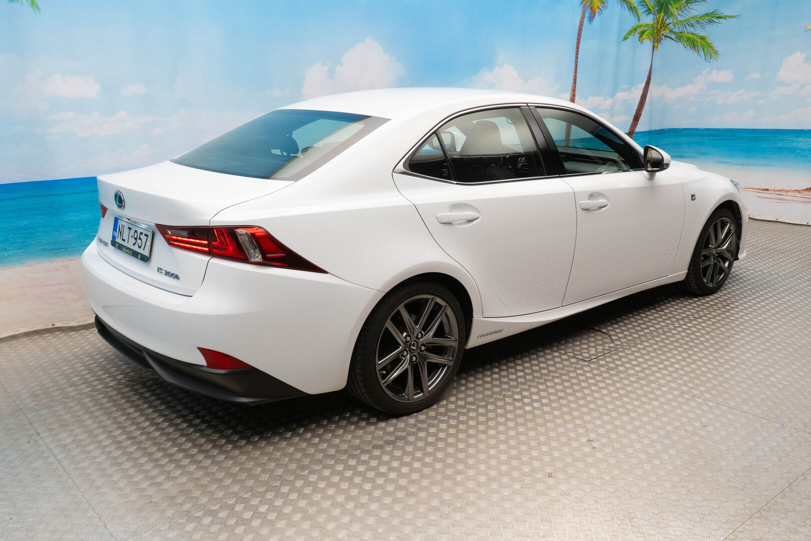 Lexus IS 2015 IS 300h  F-Sport - Nahat | Navi | Vakkari | Kamera 