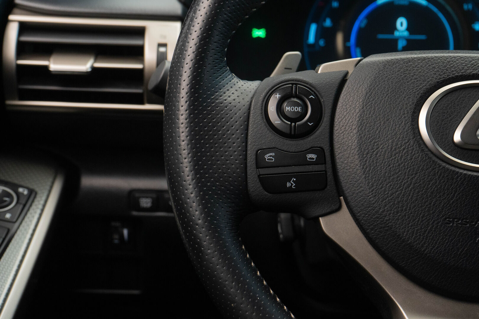 Lexus IS 2015 IS 300h  F-Sport - Nahat | Navi | Vakkari | Kamera 