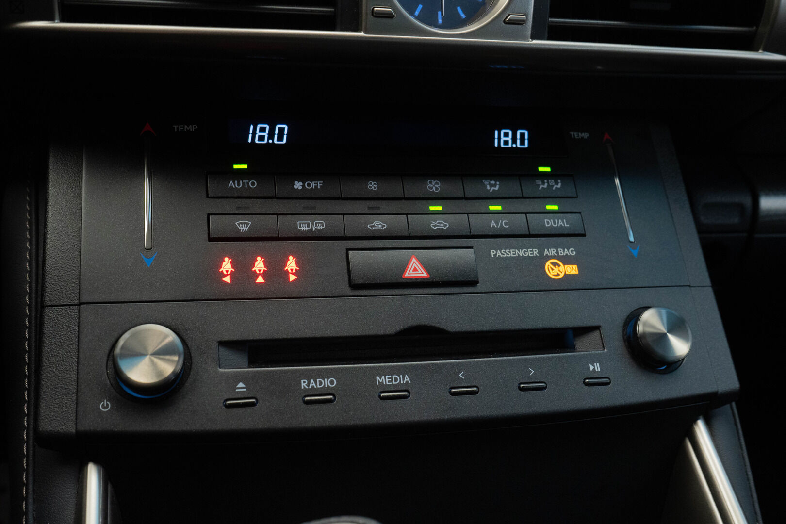 Lexus IS 2015 IS 300h  F-Sport - Nahat | Navi | Vakkari | Kamera 