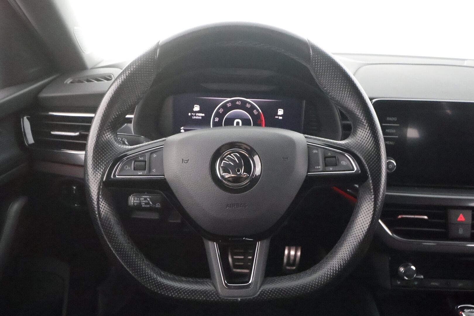 Skoda Scala 2020 1,5 TSI Style DSG Autom. - | ACC | LED | P.Kamera | Keyless | Lasinlämmitys | Apple&Android | Suomi-Auto | Kahdet Renkaat |