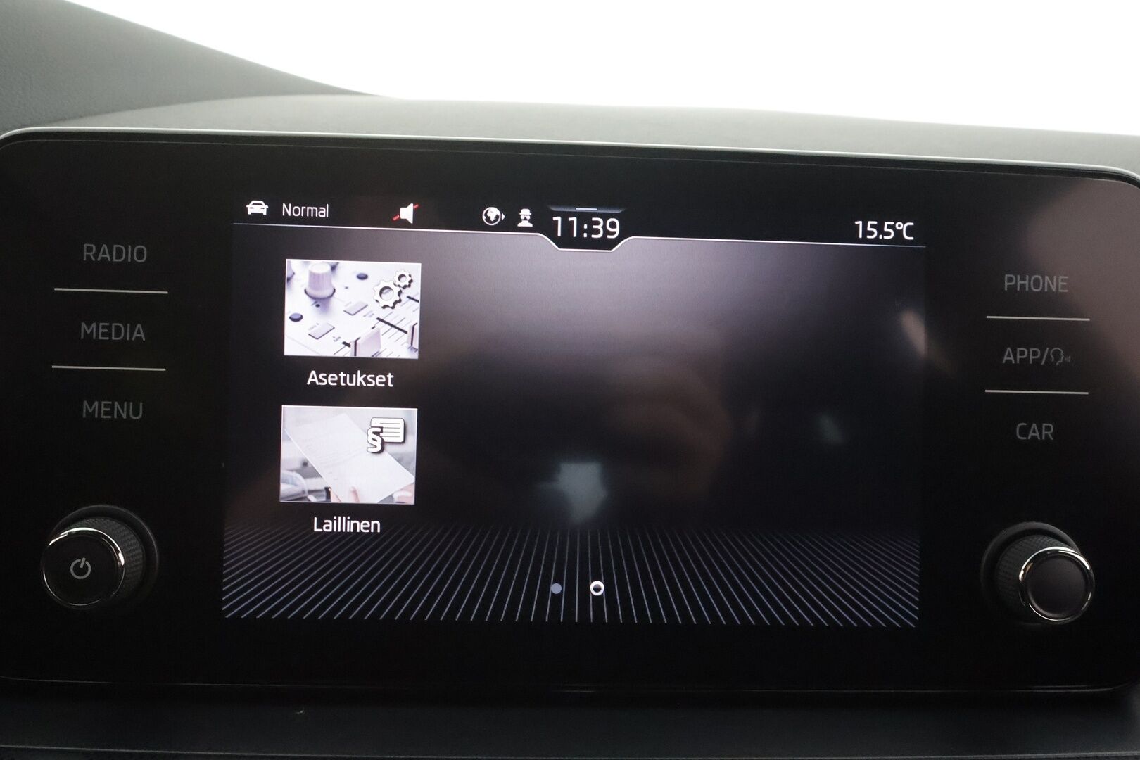 Skoda Scala 2020 1,5 TSI Style DSG Autom. - | ACC | LED | P.Kamera | Keyless | Lasinlämmitys | Apple&Android | Suomi-Auto | Kahdet Renkaat |