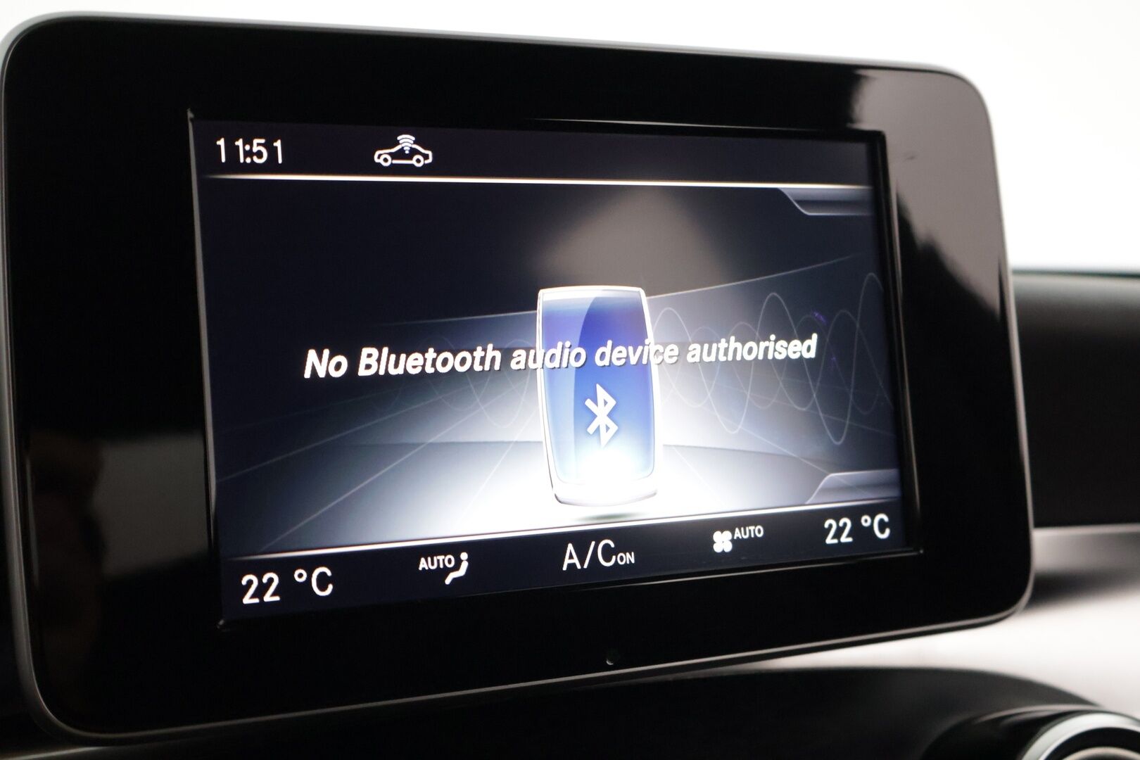 Mercedes-Benz GLC 2017 350 e 4Matic A Premium Business AMG * Nahka-alcantarat / Vakkari / Koukku / P.tutkat / Neliveto * - Näyttävä AMG paketilla! / Kahdet renkaat omilla alumiinivanteilla! - Osta nyt, maksa vasta ensi vuonna