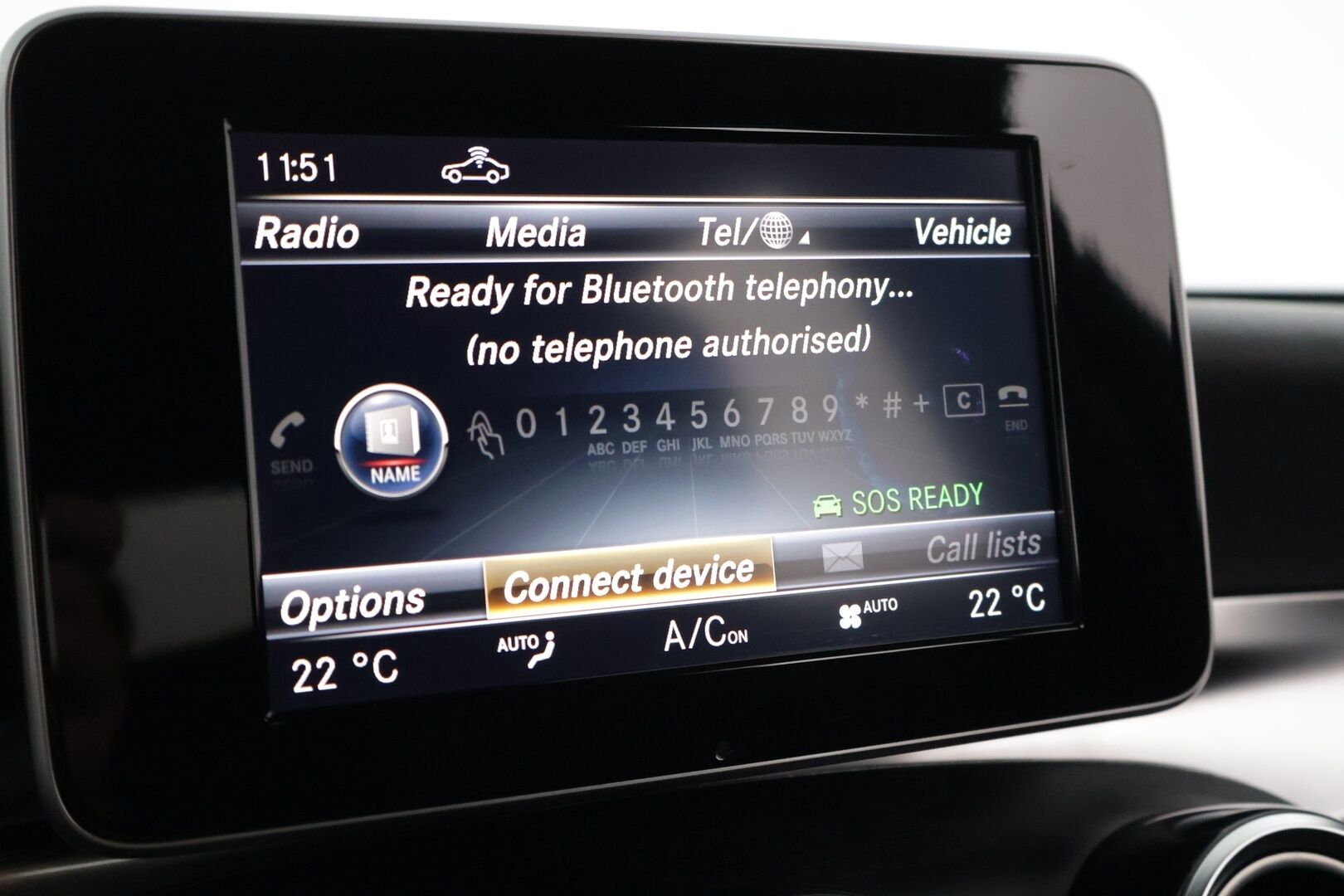 Mercedes-Benz GLC 2017 350 e 4Matic A Premium Business AMG * Nahka-alcantarat / Vakkari / Koukku / P.tutkat / Neliveto * - Näyttävä AMG paketilla! / Kahdet renkaat omilla alumiinivanteilla! - HULLUT VÄLIPÄIVÄT KORKOTARJOUS 2,49%