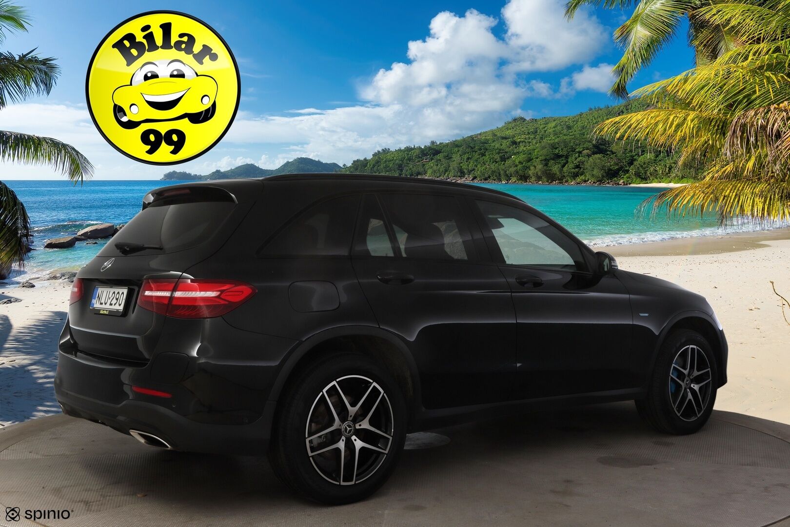 Mercedes-Benz GLC 2017 350 e 4Matic A Premium Business AMG* Nahka-alcantarat / Vakkari / Koukku / P.tutkat / Sähkökontti * - * Kahdet renkaat omilla alumiinivanteilla! *