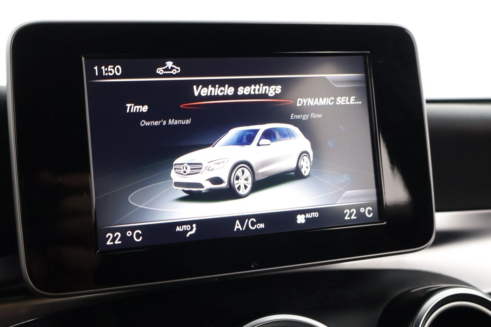 Mercedes-Benz GLC 2017 350 e 4Matic A Premium Business AMG* Nahka-alcantarat / Vakkari / Koukku / P.tutkat / Sähkökontti * - * Kahdet renkaat omilla alumiinivanteilla! *