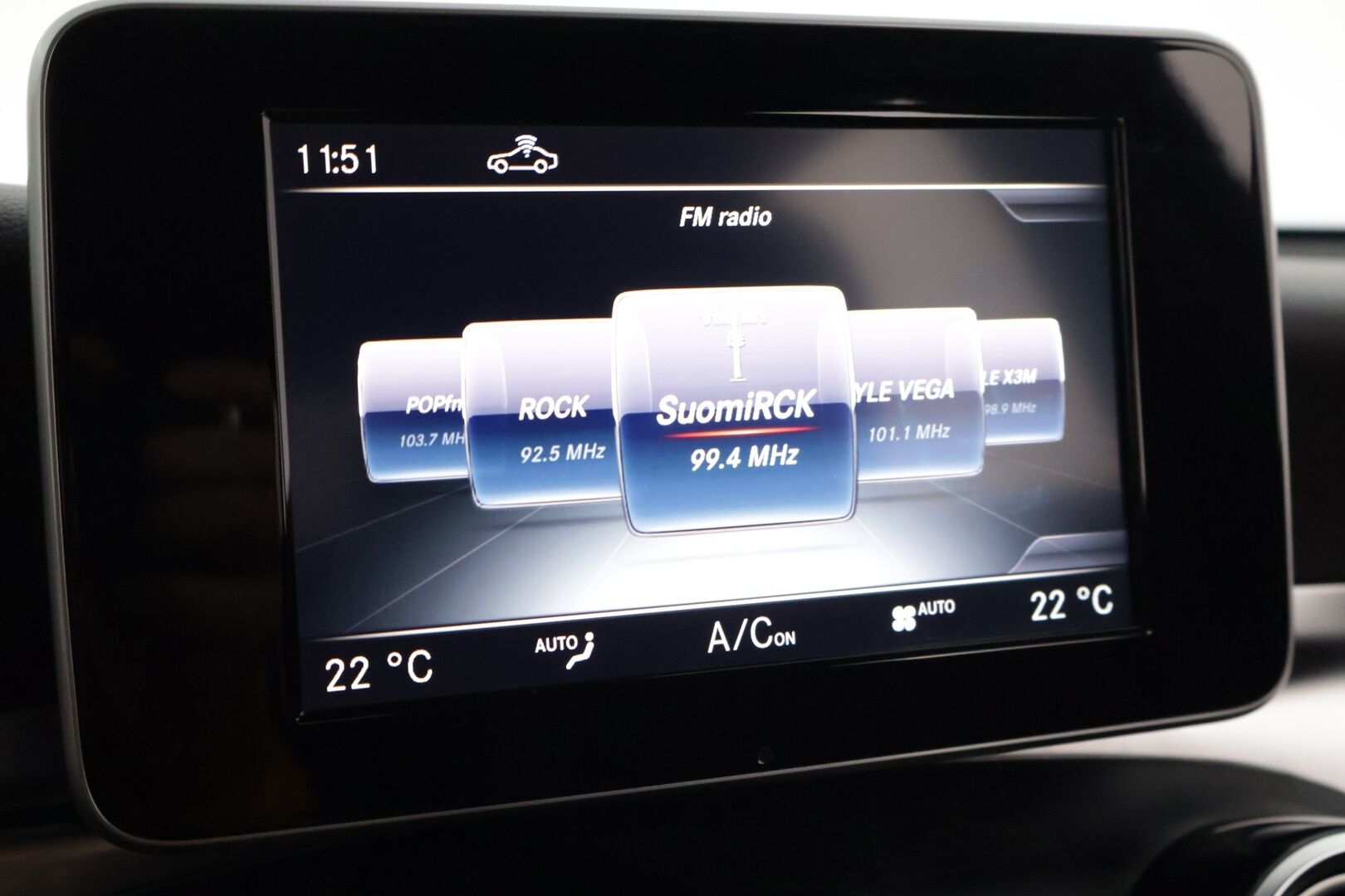 Mercedes-Benz GLC 2017 350 e 4Matic A Premium Business AMG *Night Package / Nahka-alcantara / Vakkari / Koukku / P. Tutkat* - Näyttävällä AMG- paketilla! / Kahdet renkaat omilla alumiinivanteilla! 