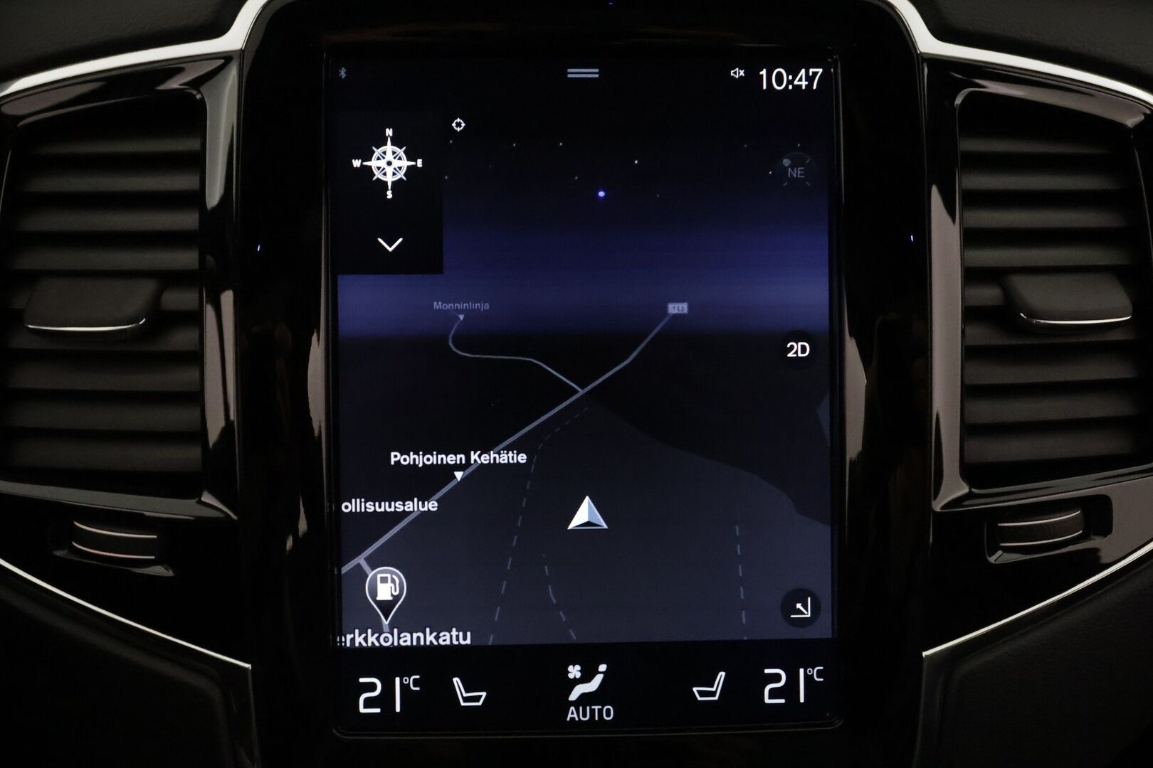 Volvo XC90 2018 T8 Twin Engine AWD R-Design aut** B&W / HUD / panorama / Adapt.vakkari / 360 Kamera / Muistipenkit / Ilmaalusta - 3,99 % KORKOTARJOUS TÄHÄN AUTOON - Sporttipenkit / AppleCarPlay / Merkkihuollettu
