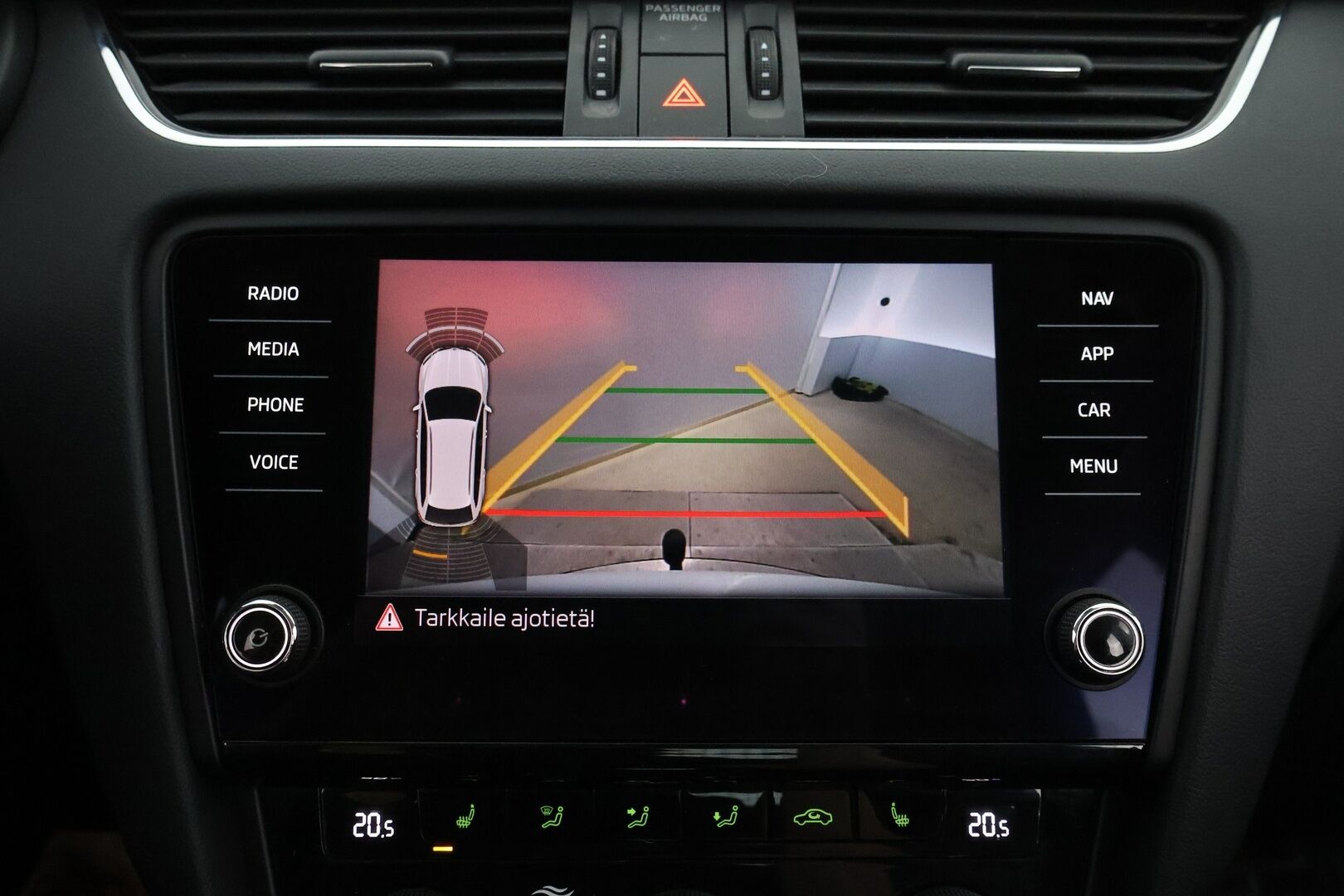 Skoda Octavia 2020 Combi 1,5 TSI G-TEC Style BusinessLine DSG Autom. * Webasto / Adapt.Vakkari / Suomiauto / Peruutuskamera / Vetokoukku - Lämmitettävä tuulilasi / BLIS / Hyvät varusteet / Juuri tullut Tampereelle!