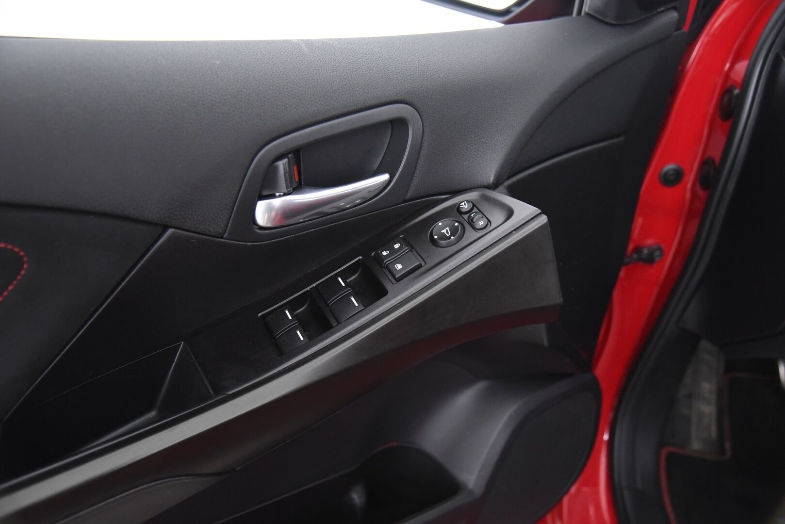 Honda Civic 2016 5D 2,0 Type-R GT / Navi / BLIS / P.kamera / Xenon / Tutkat / Vakkari - 2x Vanteet / Merkkiliikkeen huoltohistoria