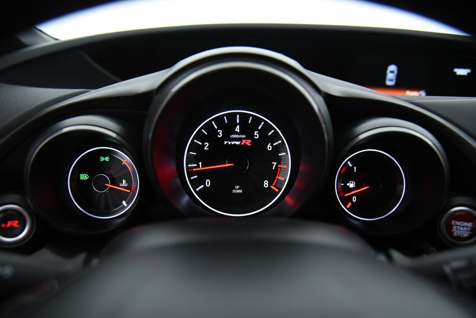 Honda Civic 2016 5D 2,0 Type-R GT / Navi / BLIS / P.kamera / Xenon / Tutkat / Vakkari - 2x Vanteet / Merkkiliikkeen huoltohistoria