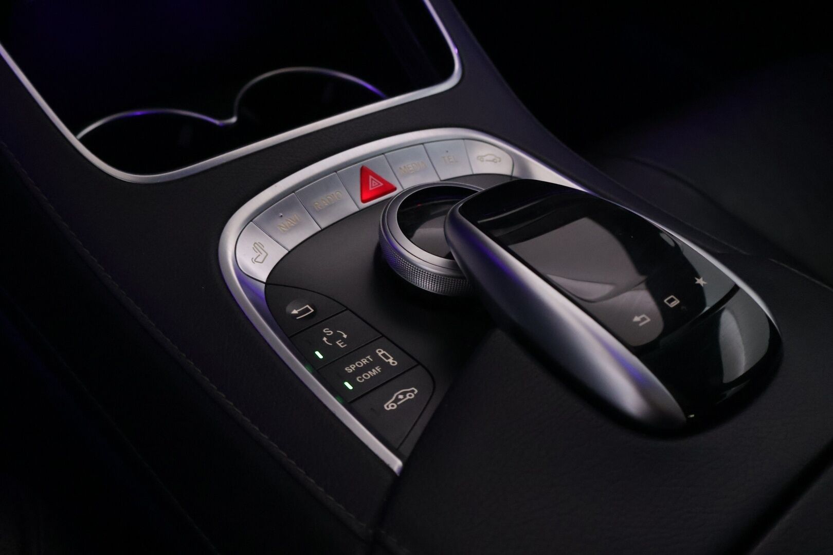 Mercedes-Benz S 2015 350 BLUETEC 4MATIC Sedan *Webasto / DTR+ / Burmester / 360° / Panorama / Imuovet / BLIS / Koukku / ILS / HUD / IHC+* - Ilmastoidut, dynaamiset ja hierovat muistipenkit / Merkkihuollettu / Ambient Light / Ilma-alusta / Digimittaristo 