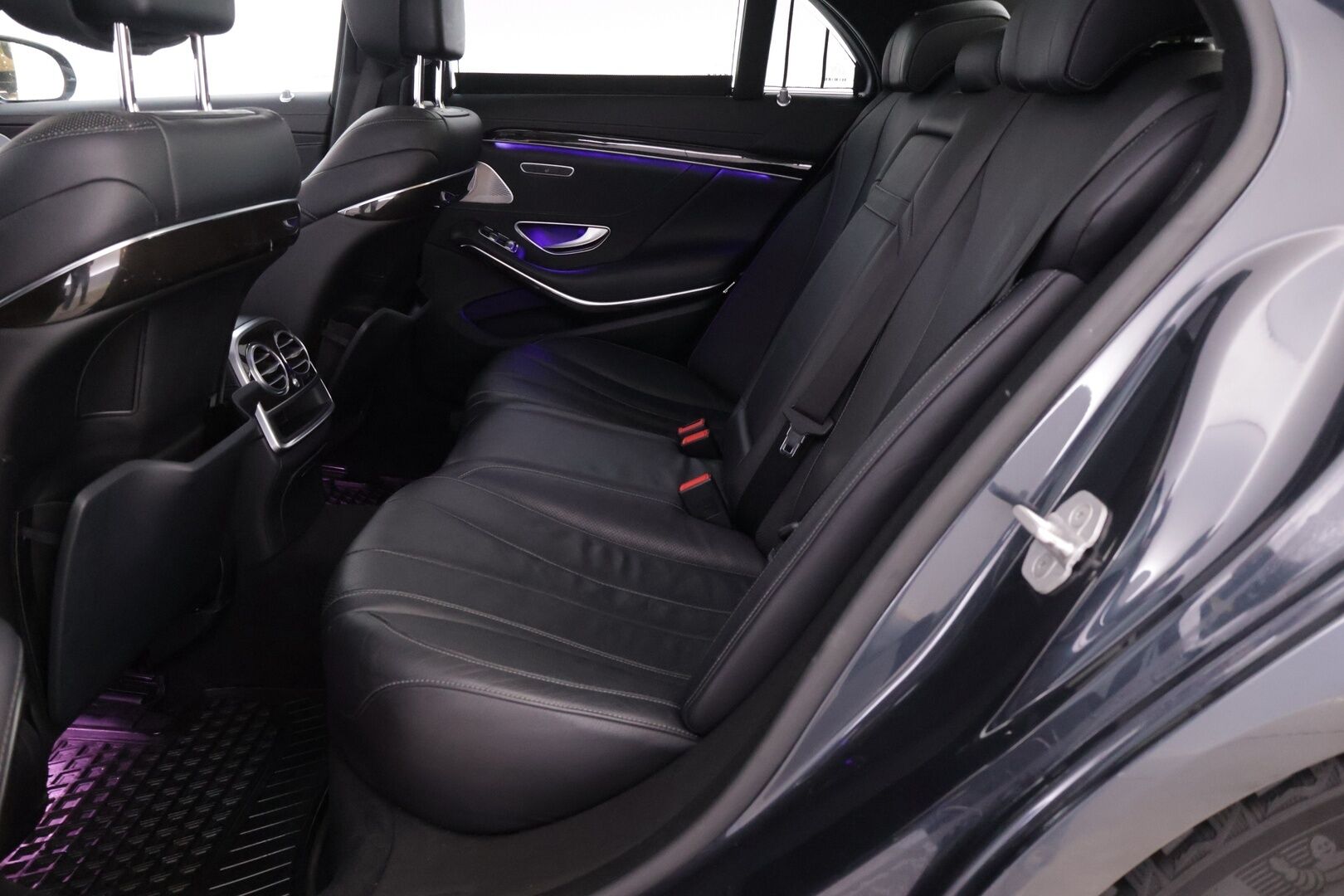 Mercedes-Benz S 2015 350 BLUETEC 4MATIC Sedan *Webasto / DTR+ / Burmester / 360° / Panorama / Imuovet / BLIS / Koukku / ILS / HUD / IHC+* - Ilmastoidut, dynaamiset ja hierovat muistipenkit / Merkkihuollettu / Ambient Light / Ilma-alusta / Digimittaristo 