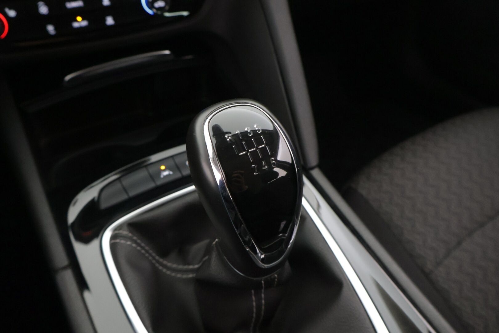 Opel Insignia 2020 Sports Tourer Comfort 165 Turbo *Webasto / Keyless / Koukku / Vakkari / Lane assist / LUX Led* - *Webasto / Keyless / Koukku / Vakkari / Lane assist*